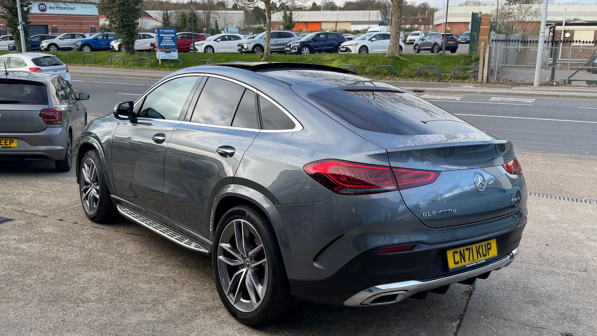 Mercedes-Benz Gle view 4