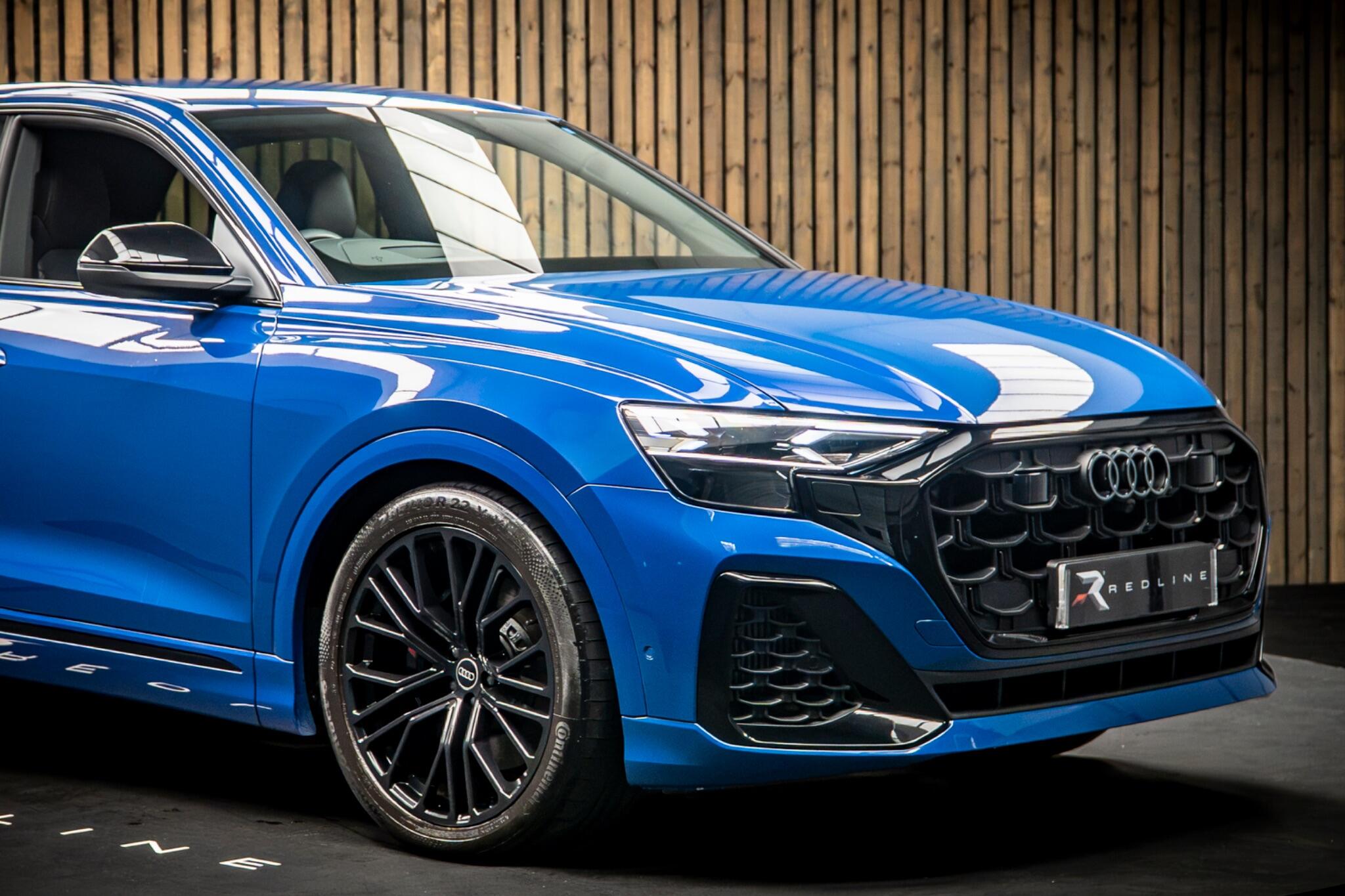Audi SQ8 view 10