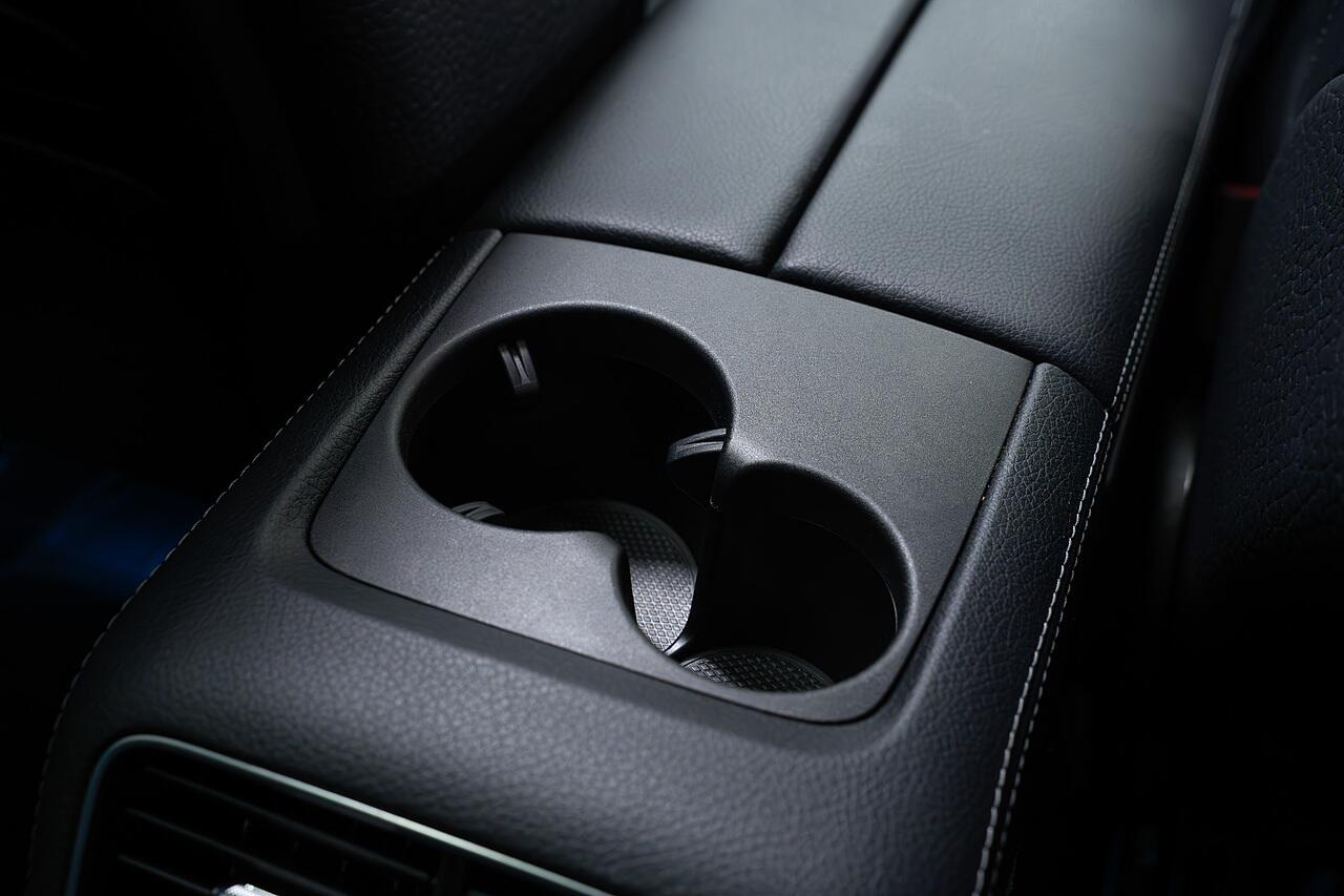 Mercedes-Benz GLS view 27