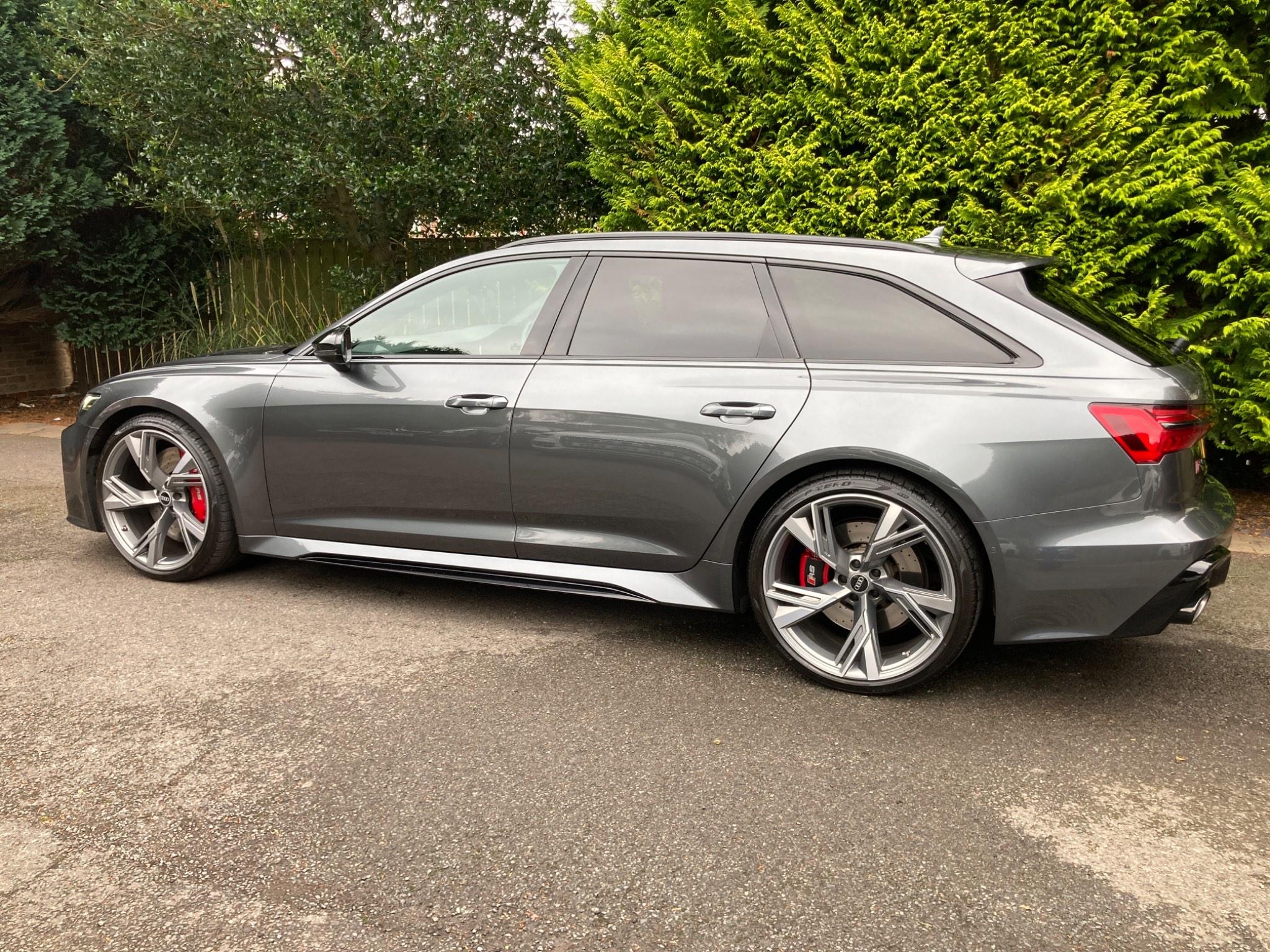 Audi RS6 view 9