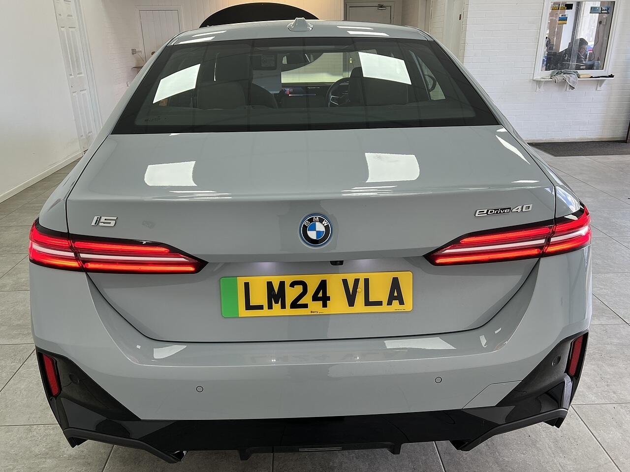 BMW I5 view 4