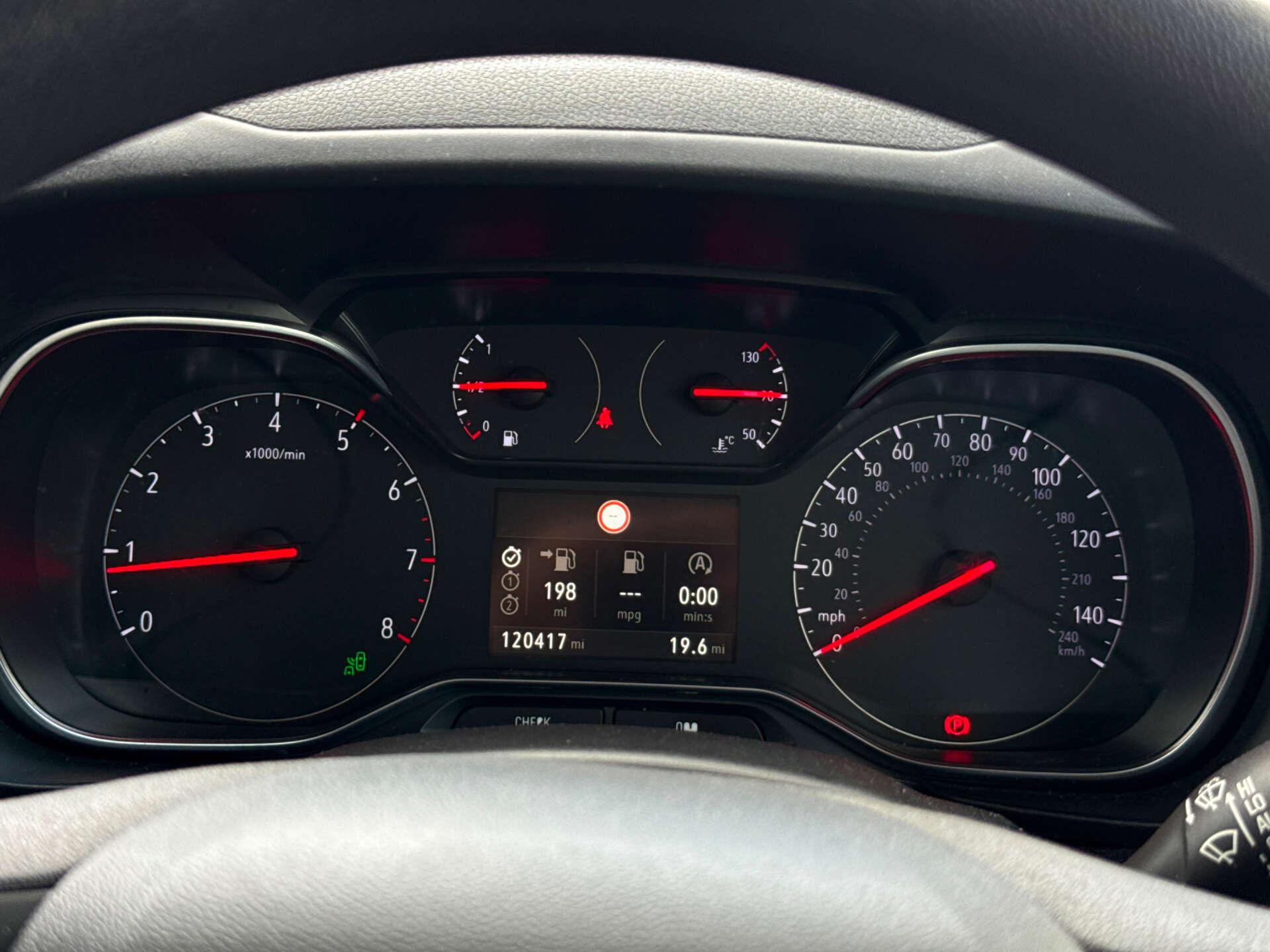 Vauxhall Combo Life view 49