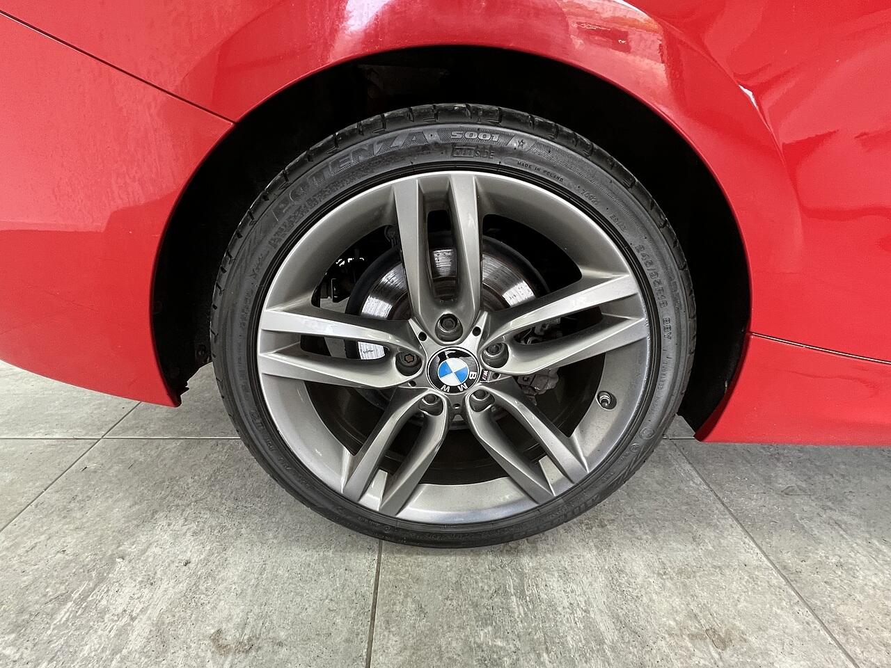 BMW 2 Series view 20