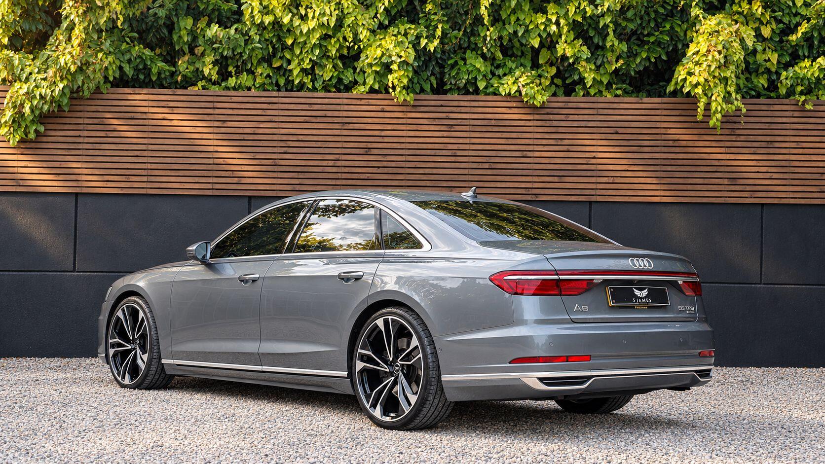 Audi A8 view 8