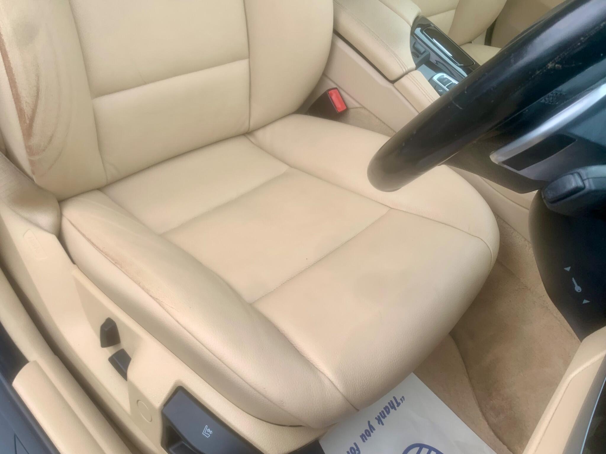 BMW 5 Series view 19