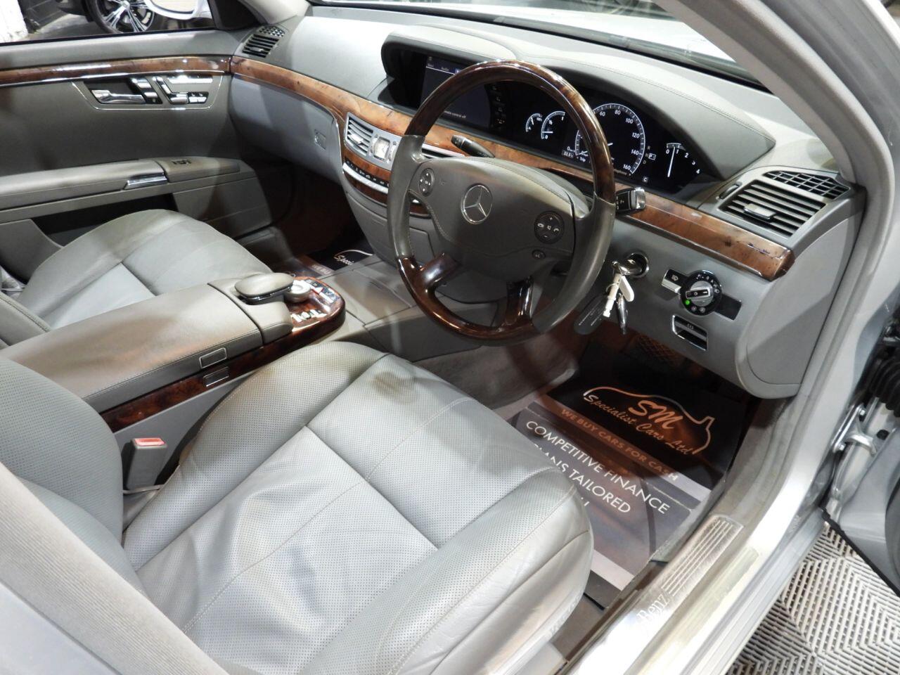Mercedes-Benz S-Class view 19