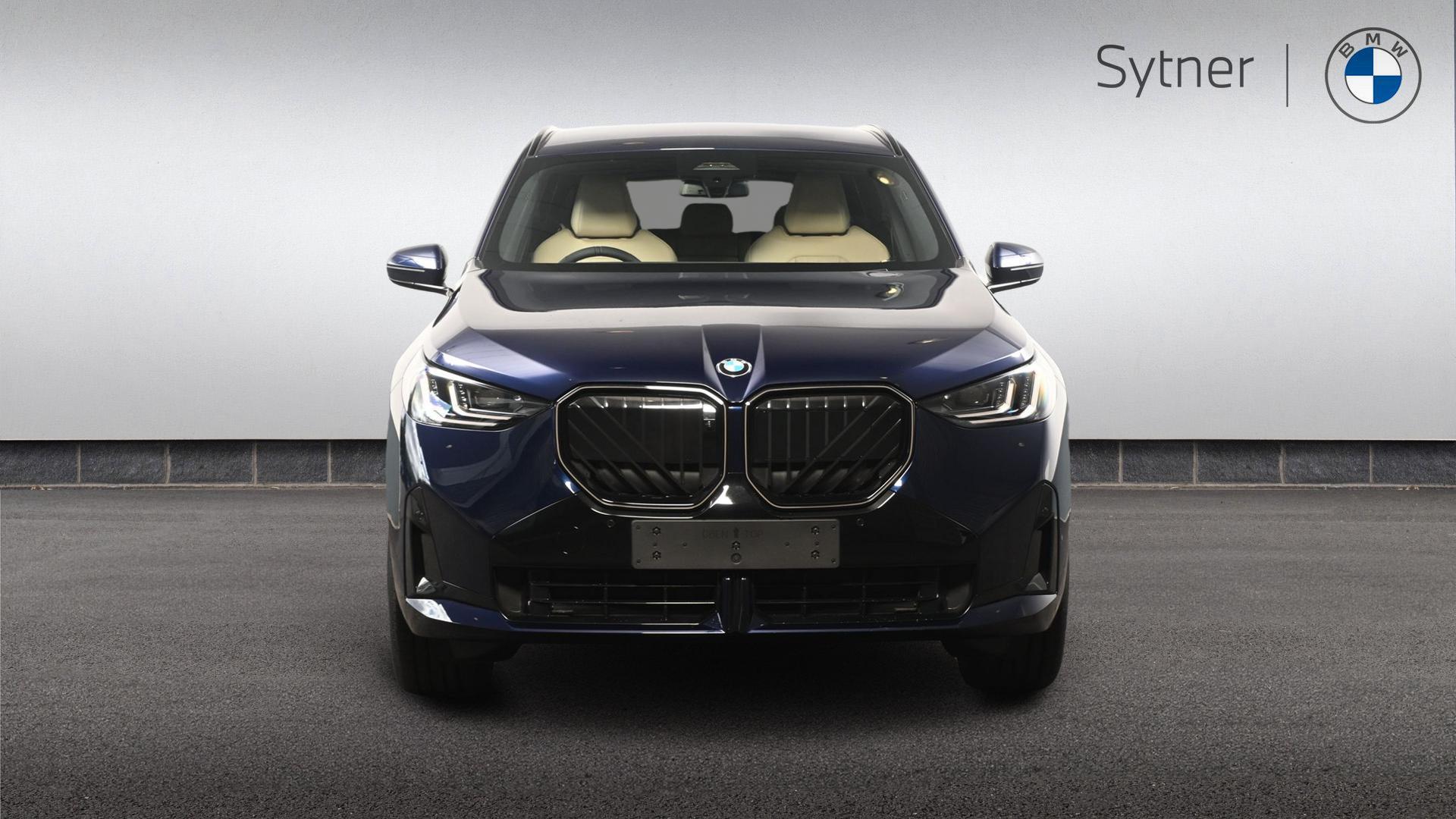 BMW X3 view 16