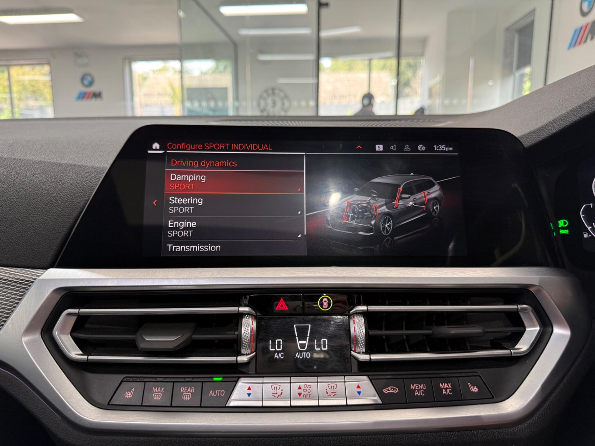 BMW 3 Series view 22