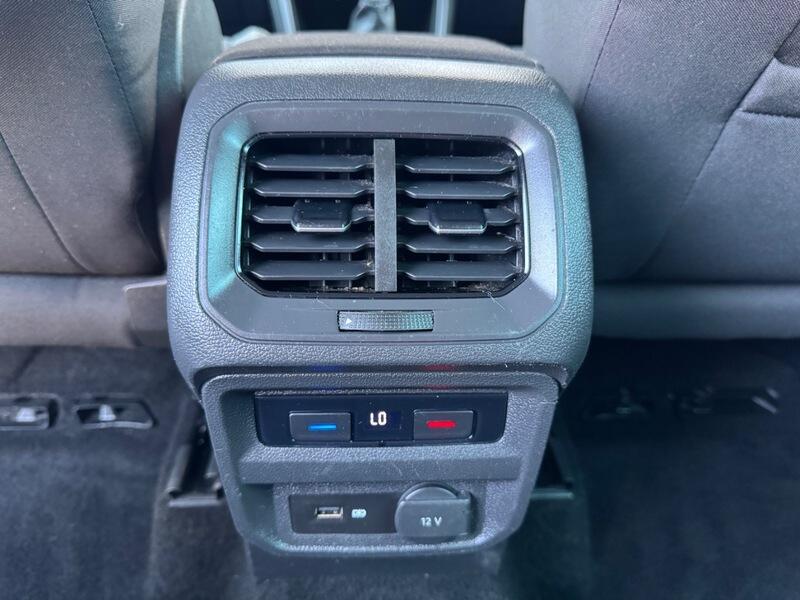 Volkswagen Tiguan view 44