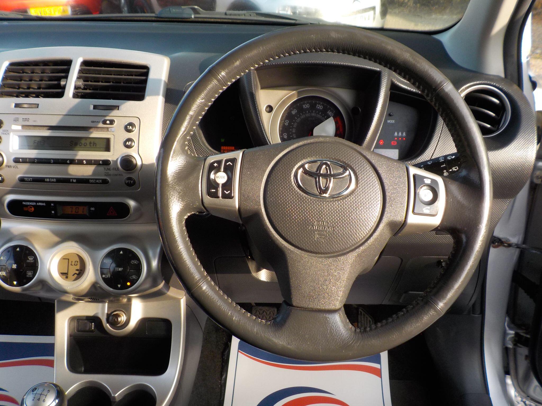 Toyota Urban Cruiser 1.33 Dual VVT-i Euro 4 (s/s) 5dr
