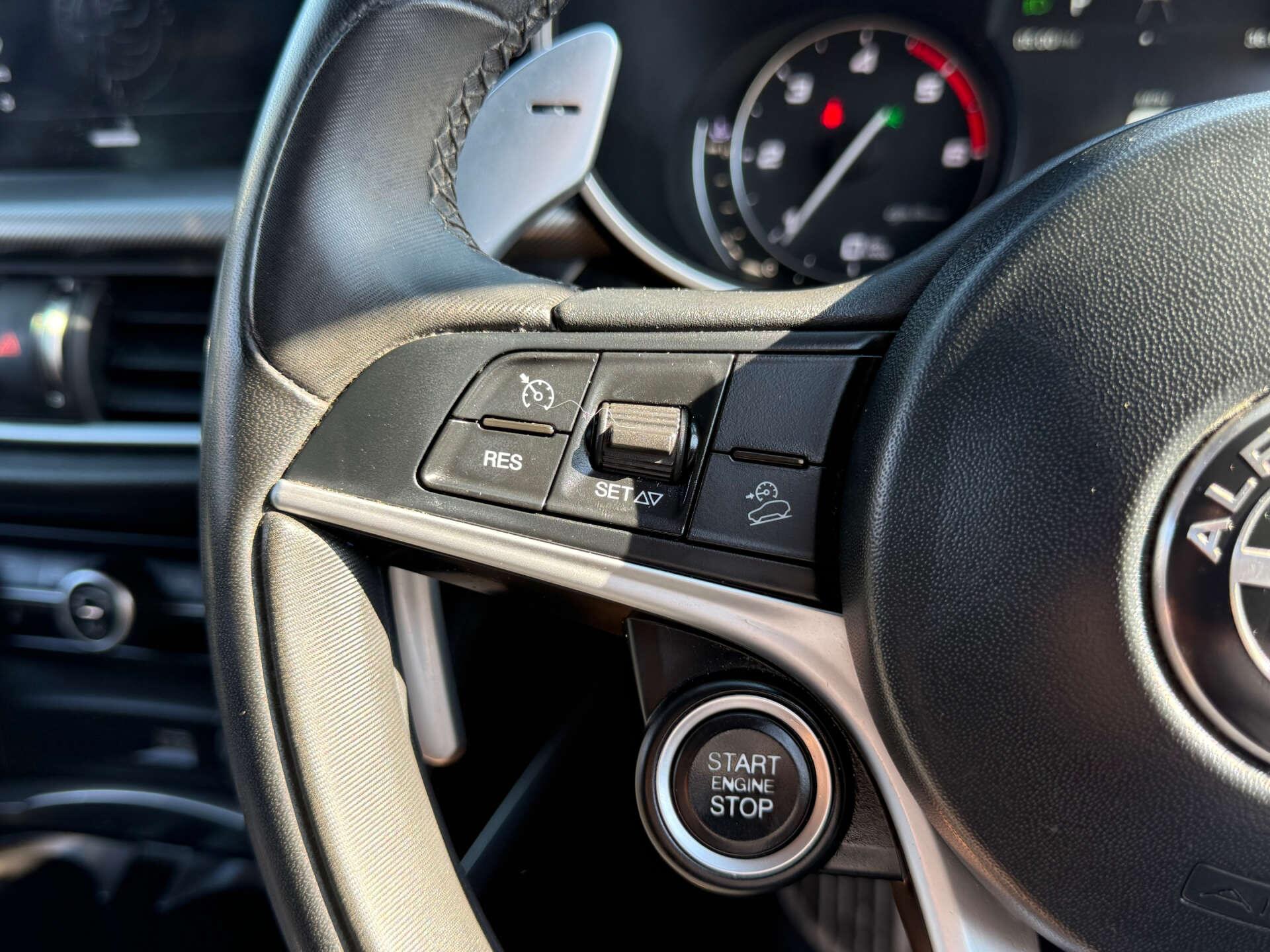 Alfa Romeo Stelvio view 46