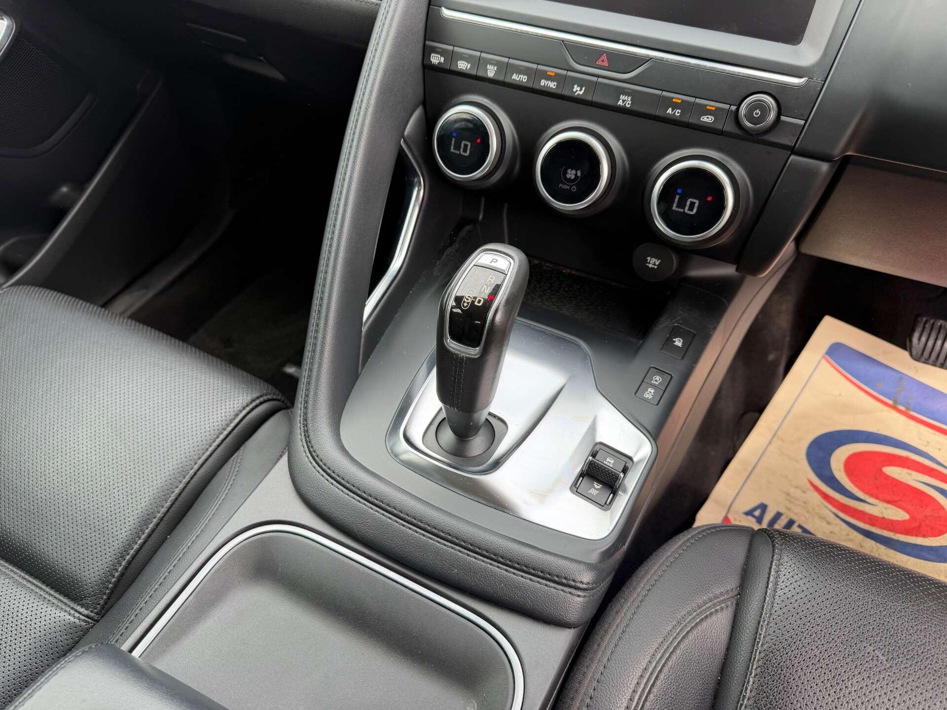 Jaguar E-Pace view 20