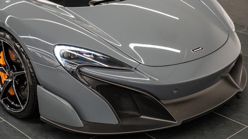 Mclaren 675LT view 9