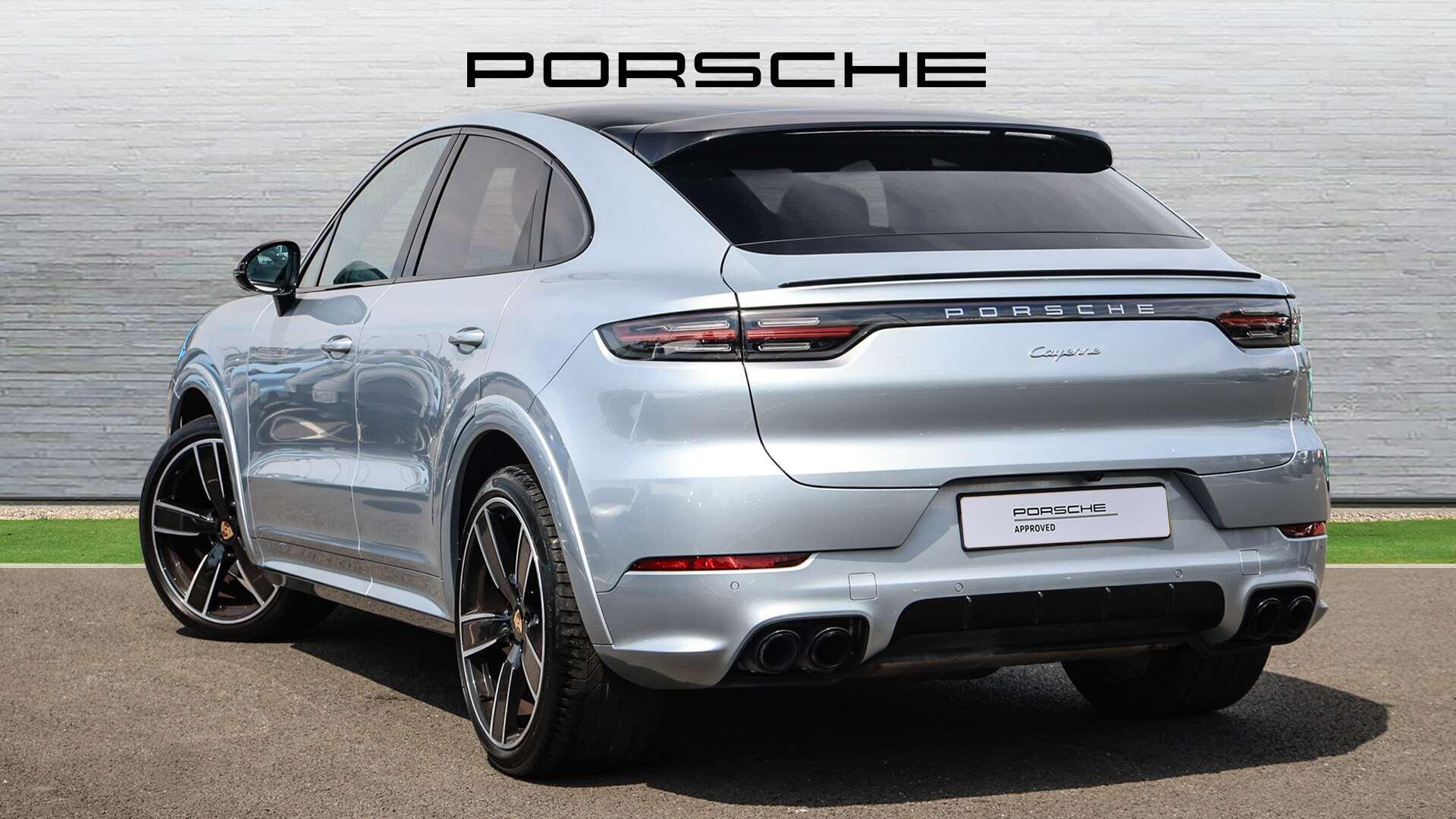Porsche Cayenne view 4
