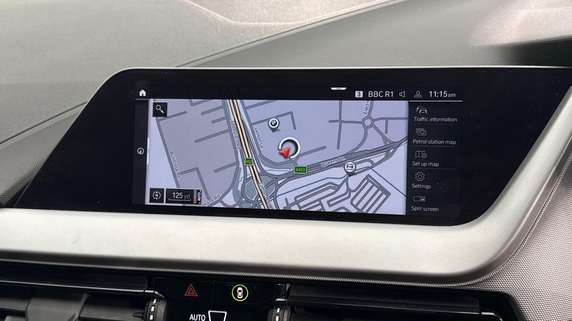 BMW 1 Series view 25