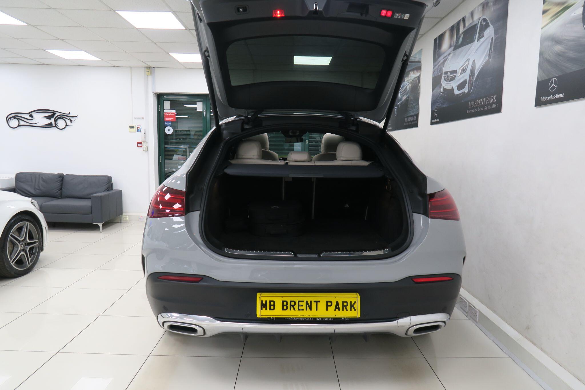 Mercedes-Benz Gle view 24