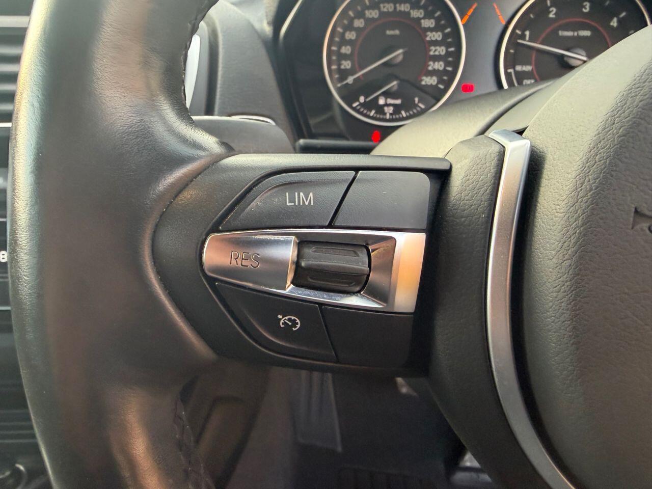 BMW 1 Series view 23