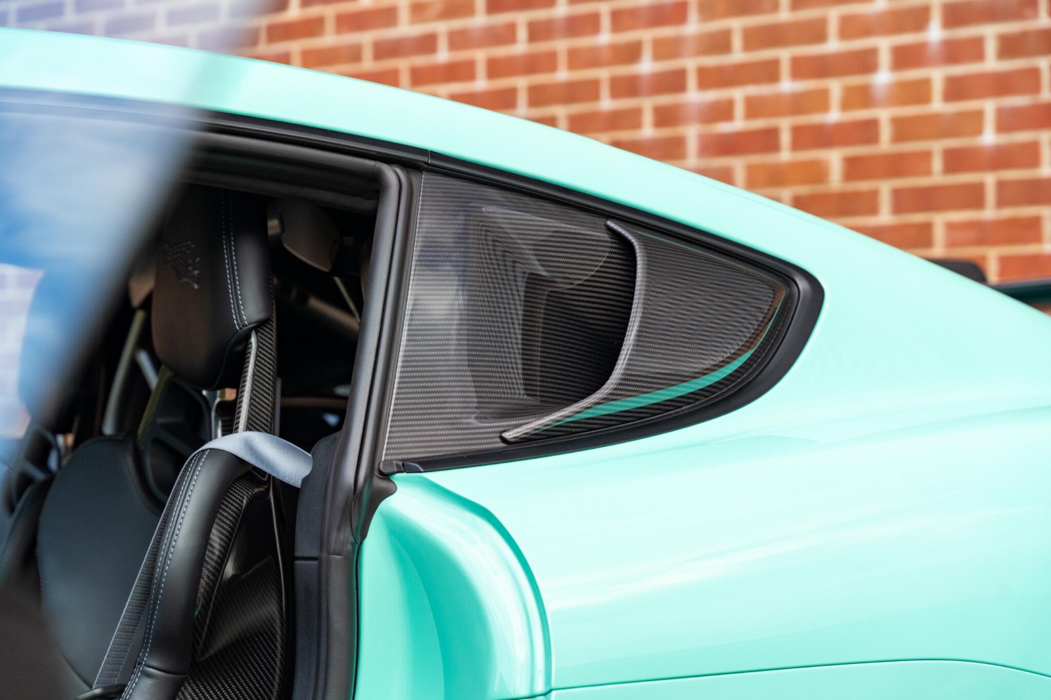 Porsche Cayman view 26