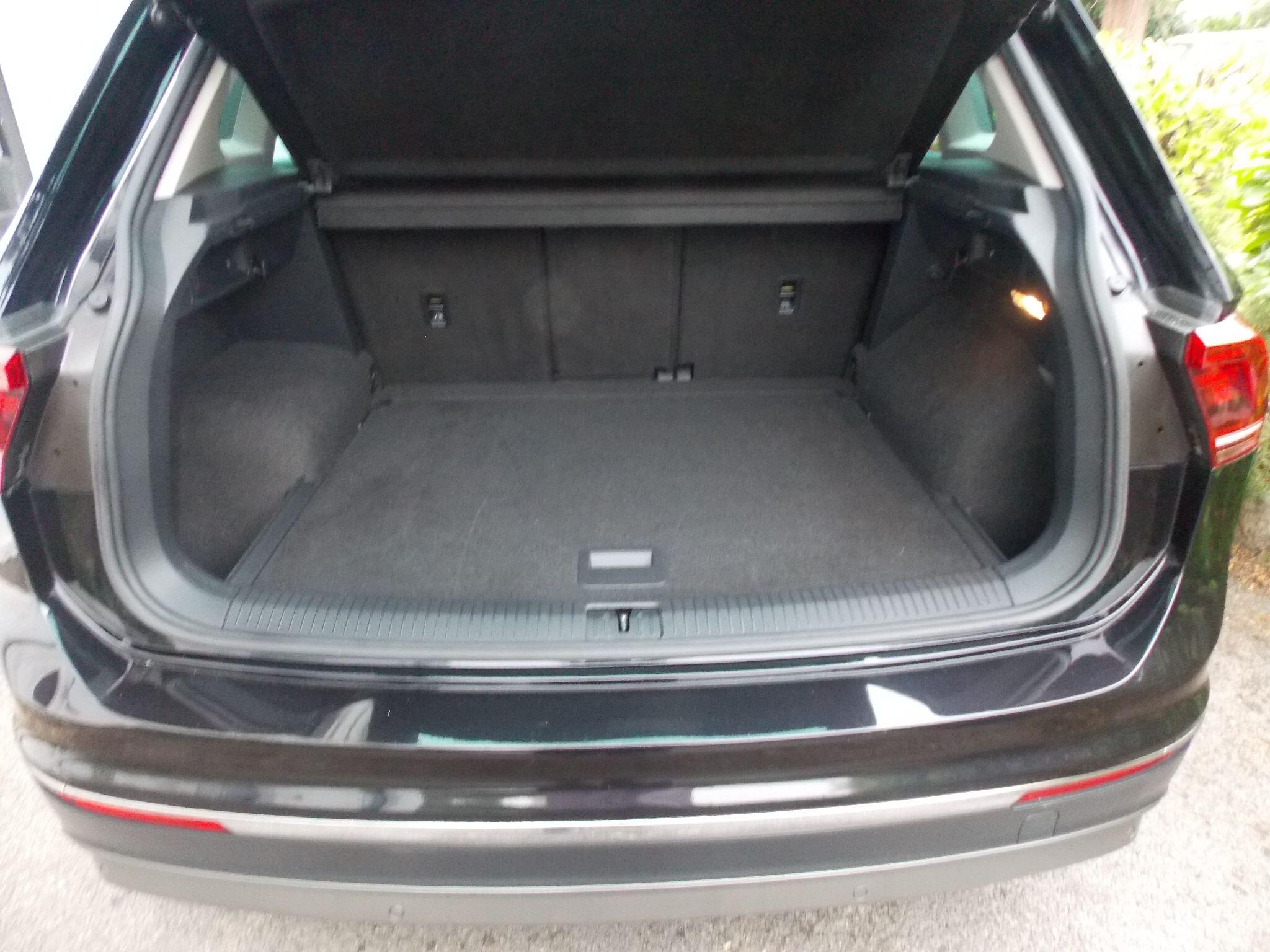 Volkswagen Tiguan view 44