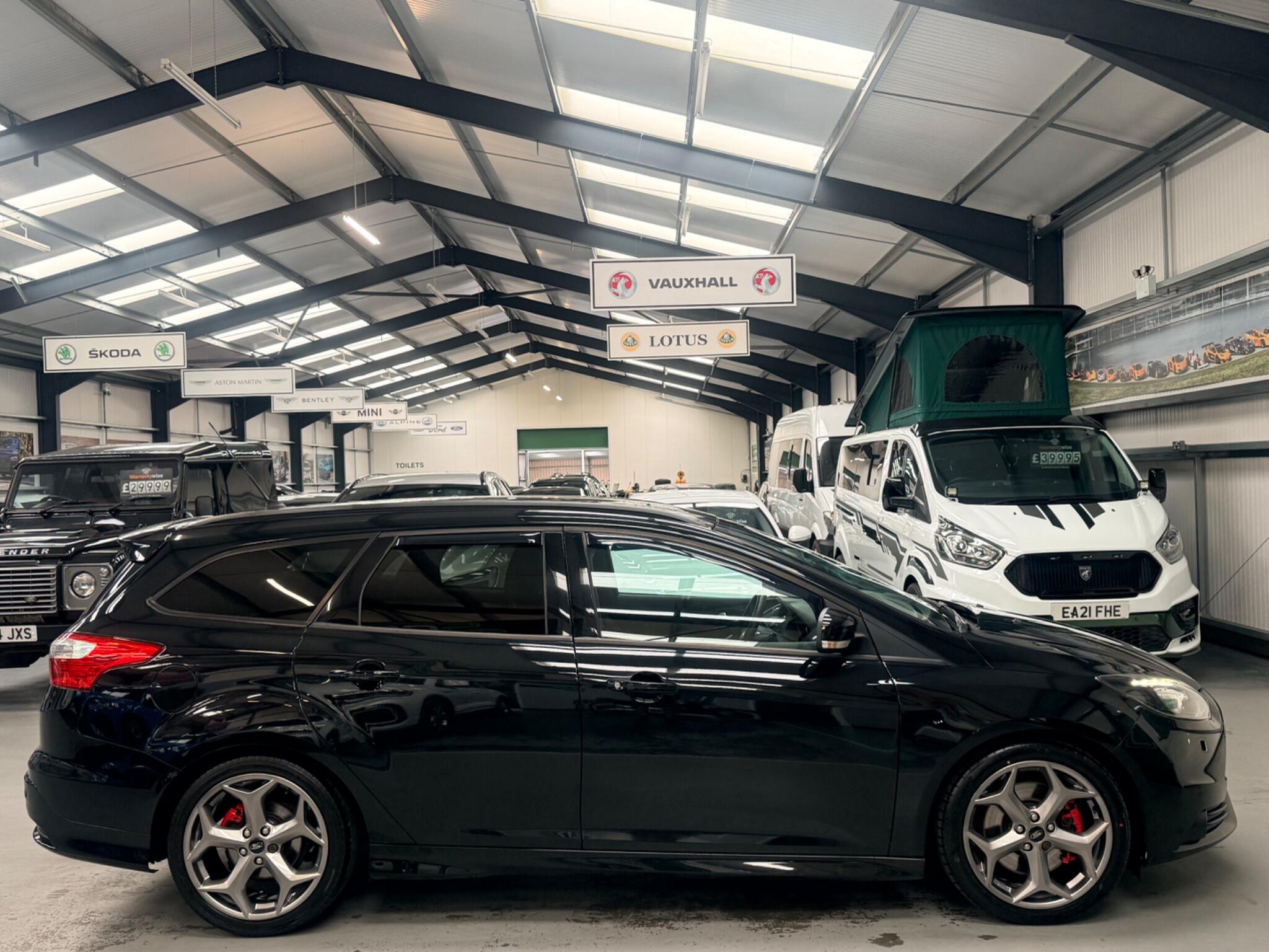 Ford Focus view 13