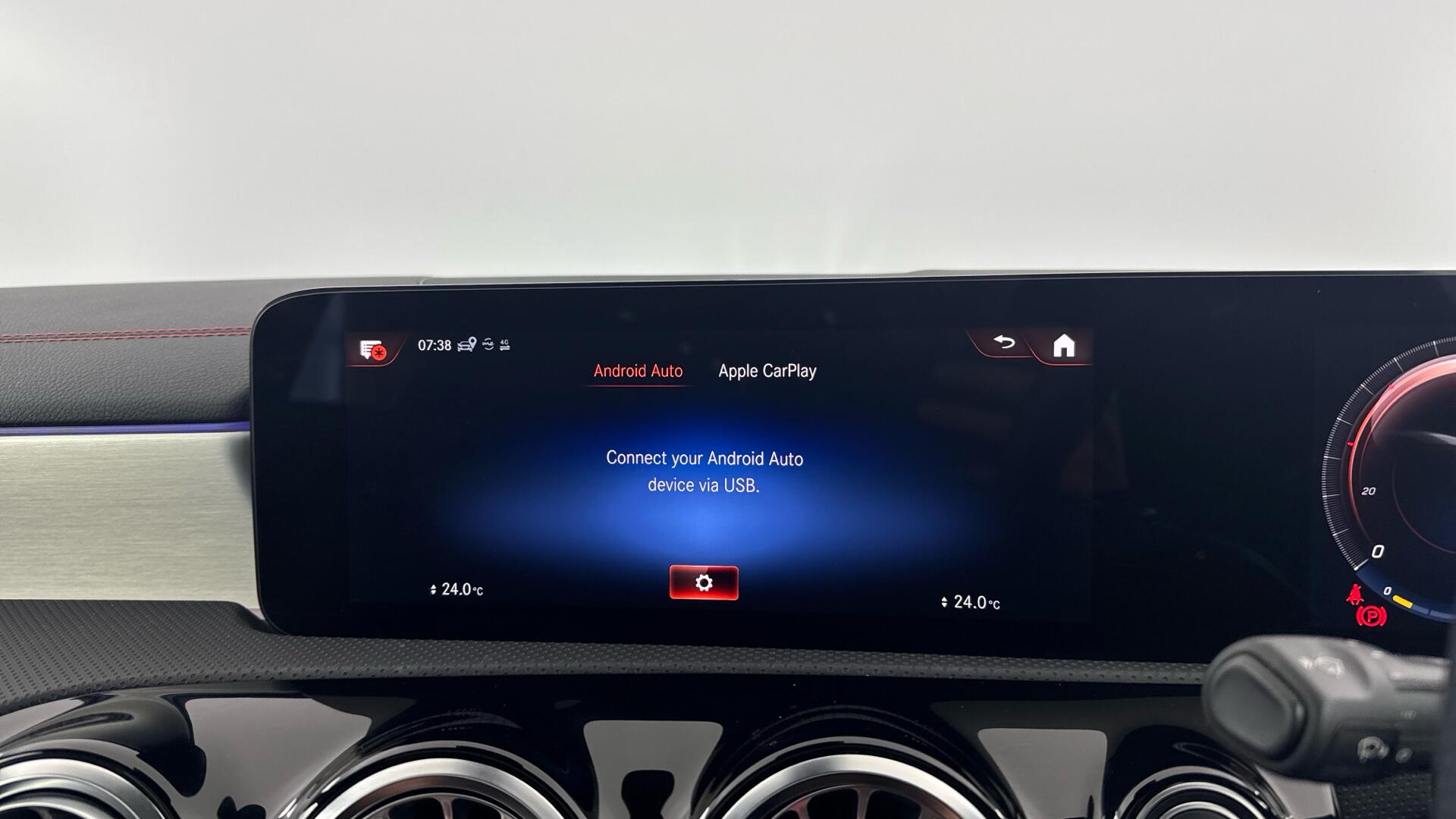 Mercedes-Benz CLA view 31
