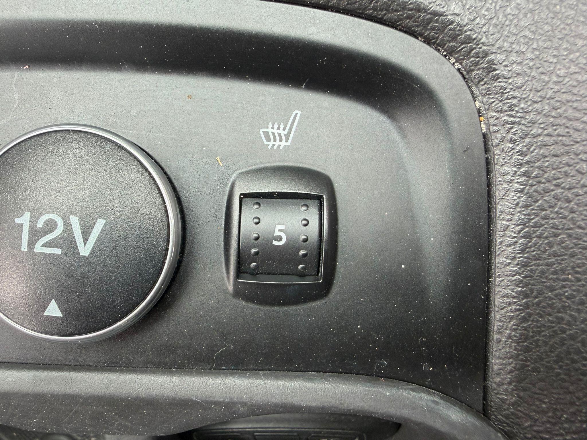 Ford Focus view 25