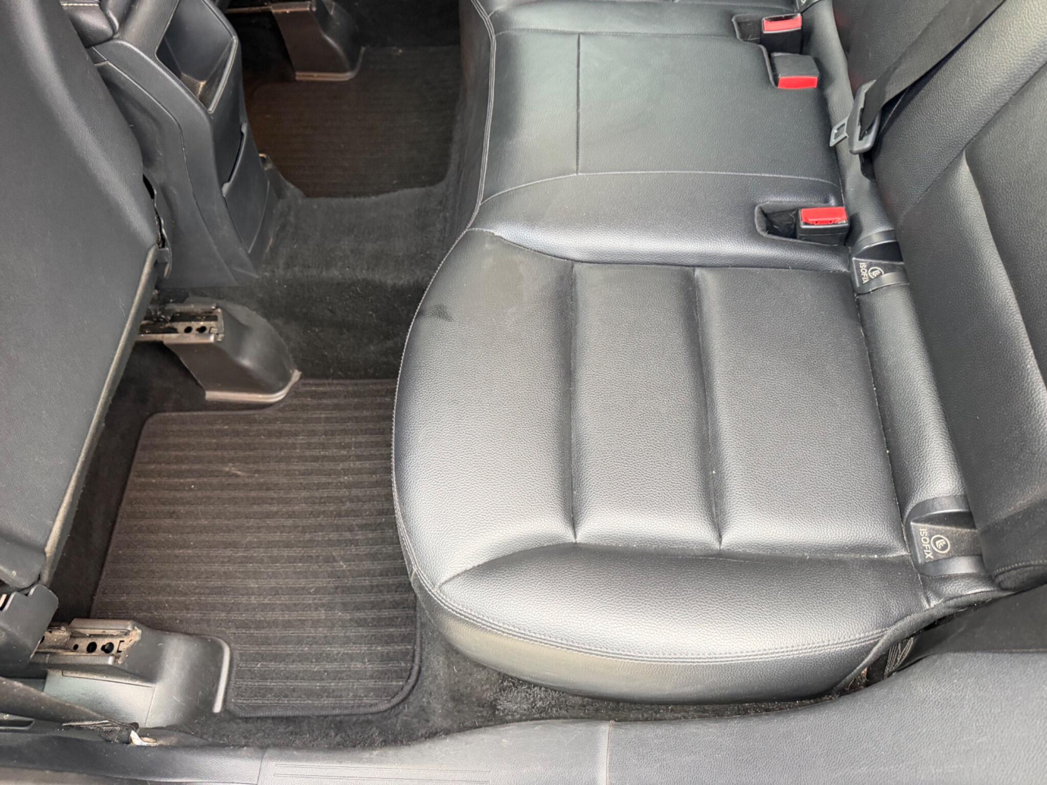 Mercedes-Benz B-Class view 29