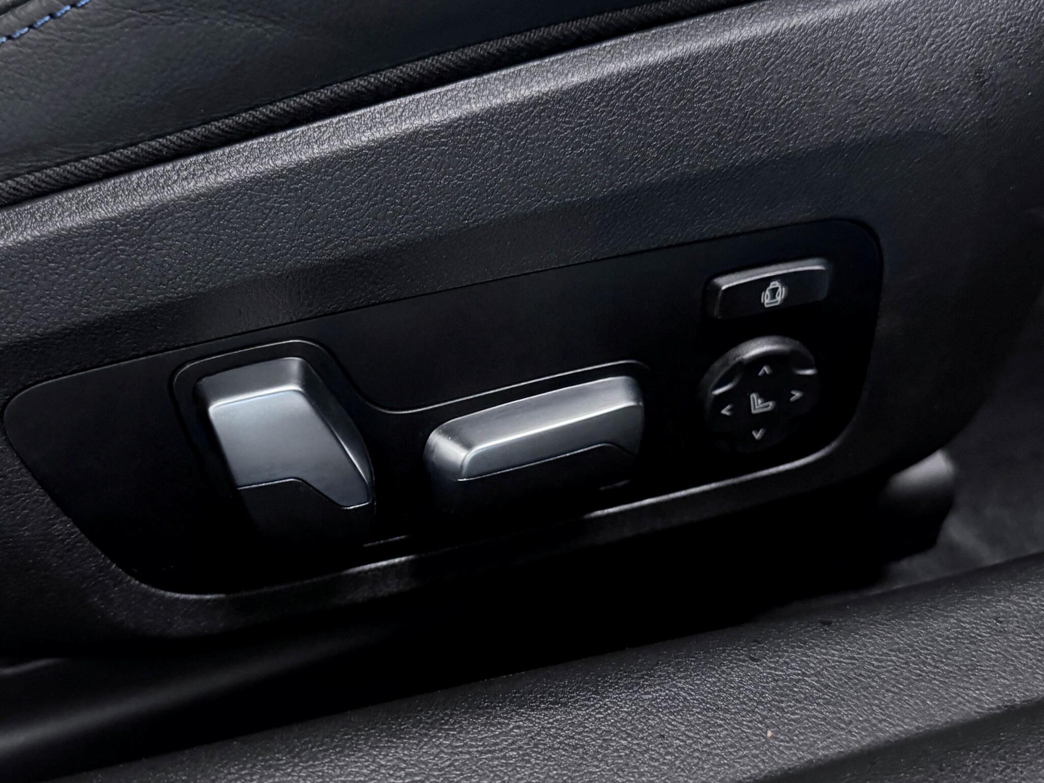 BMW 2 Series view 12