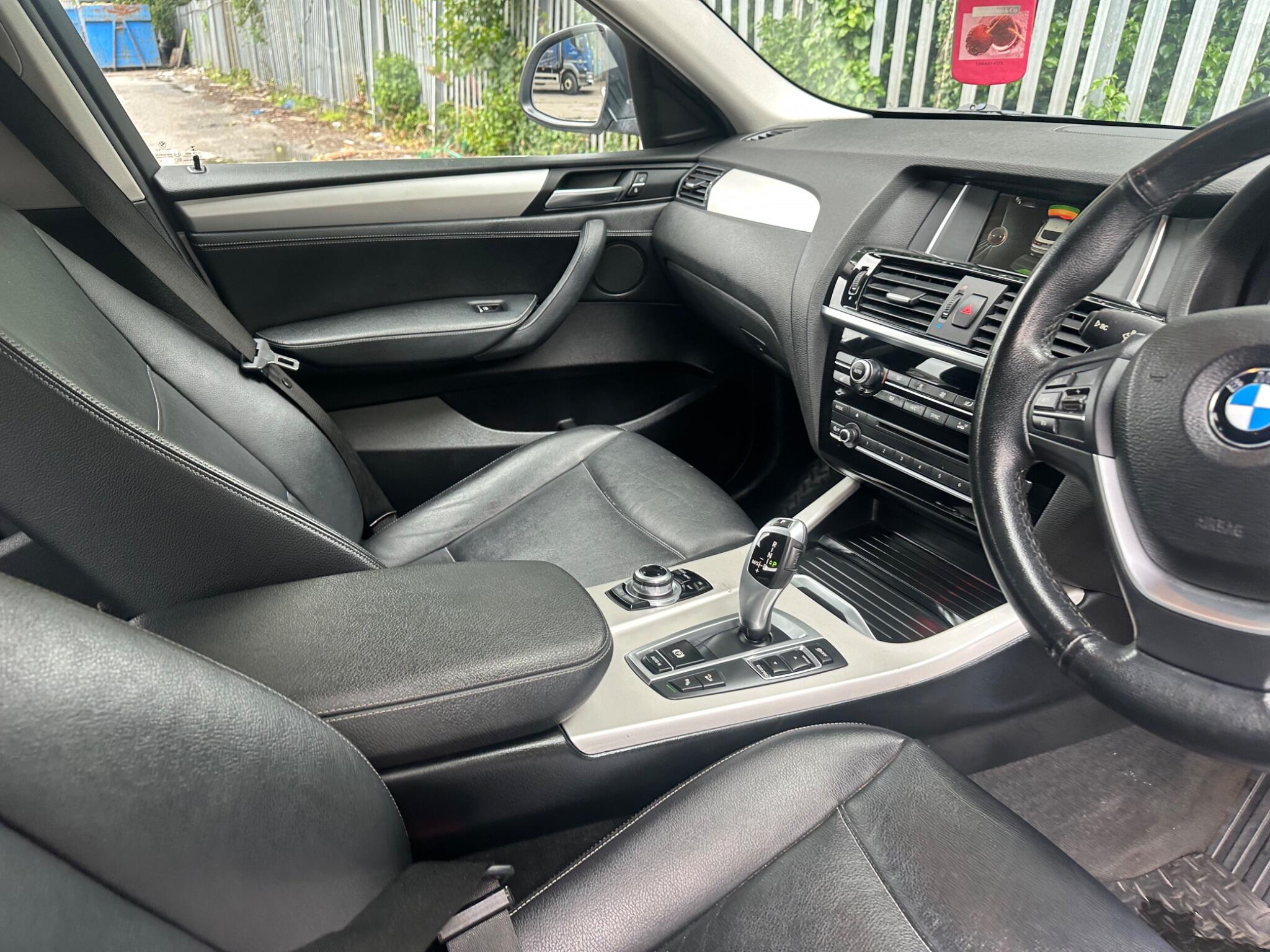 BMW X4 view 13