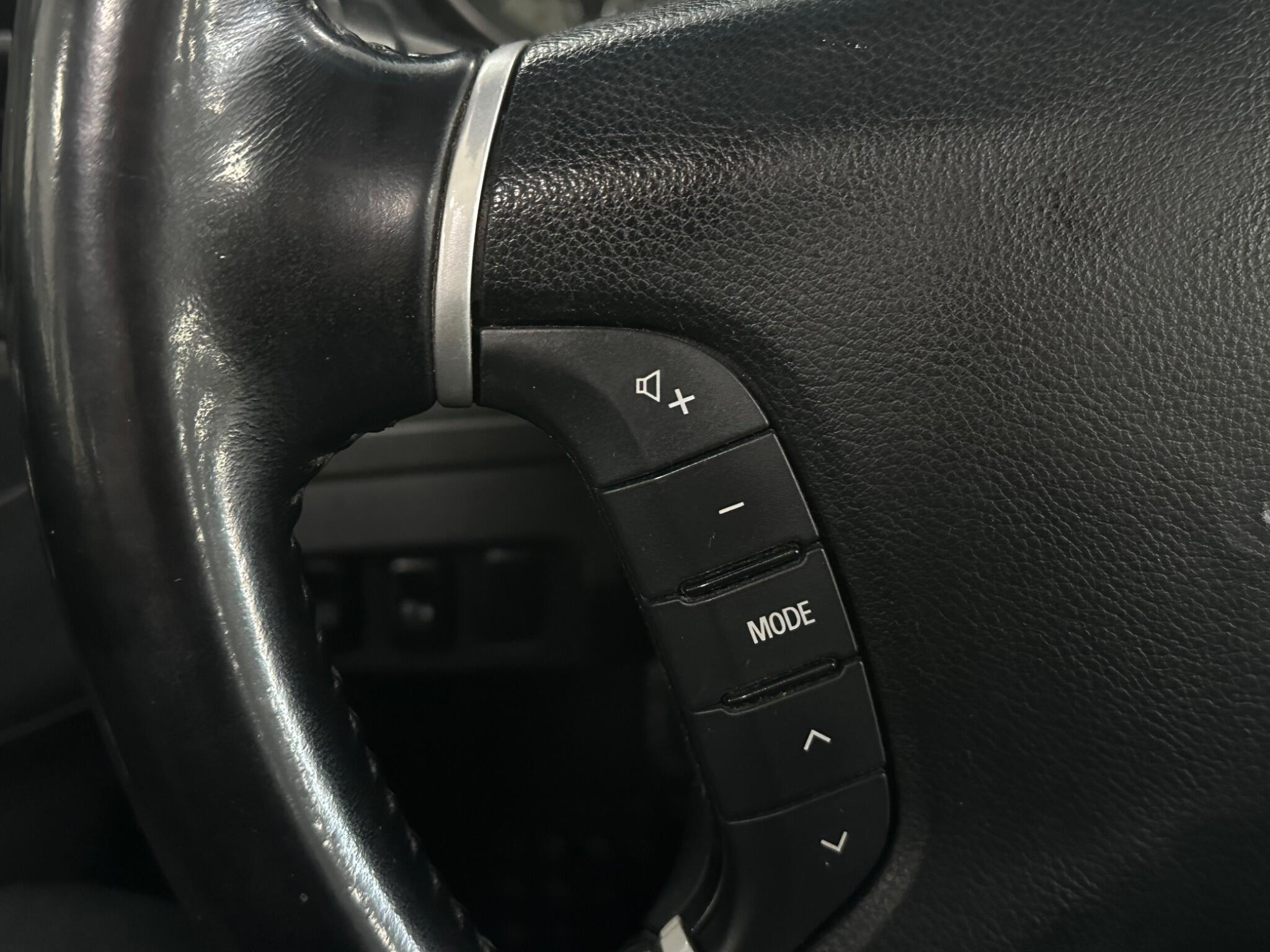 Mitsubishi Shogun view 19
