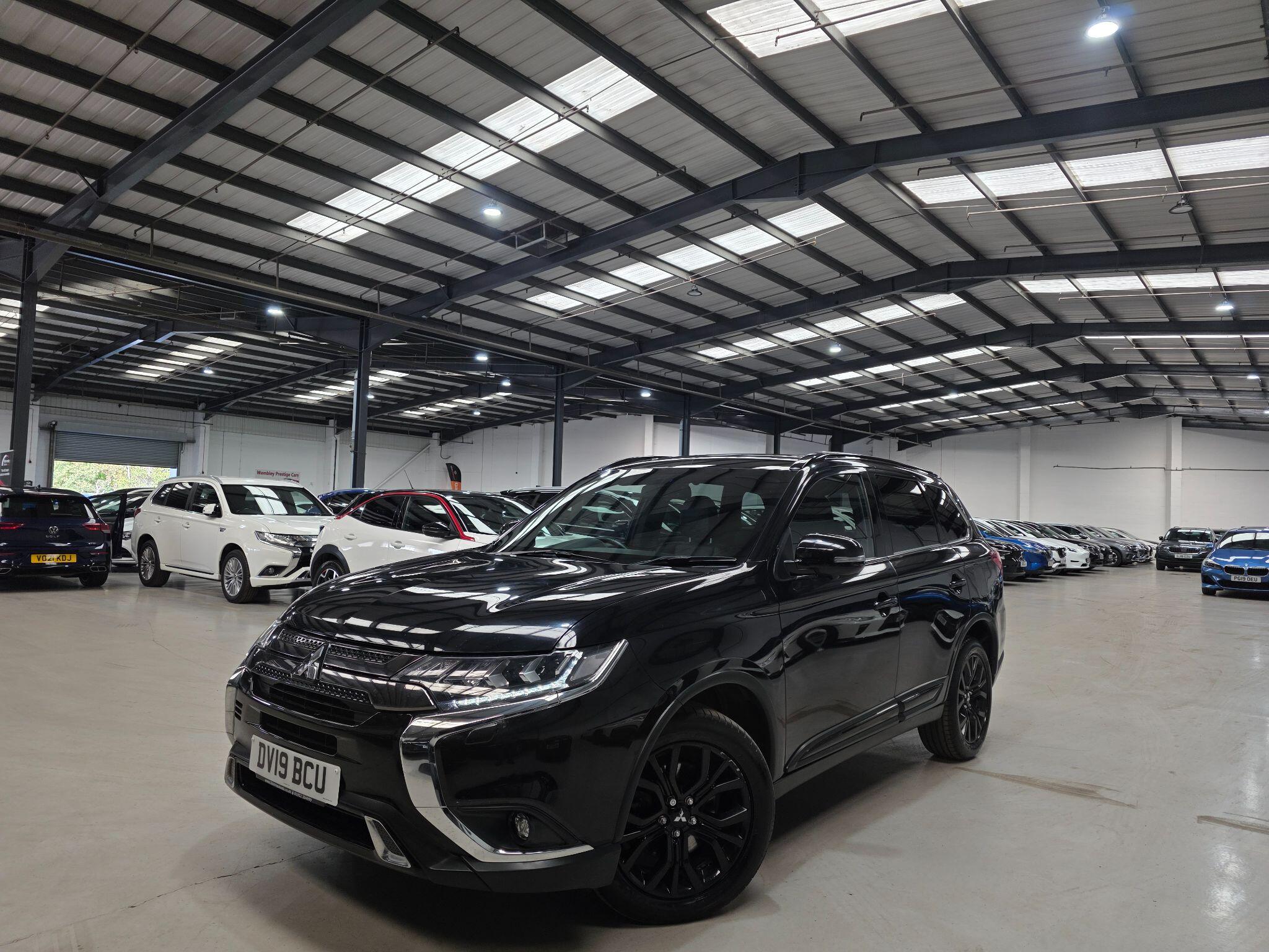 Mitsubishi Outlander main image