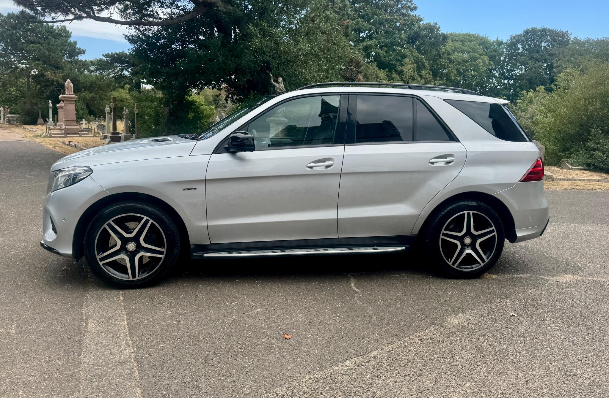 Mercedes-Benz Gle view 14