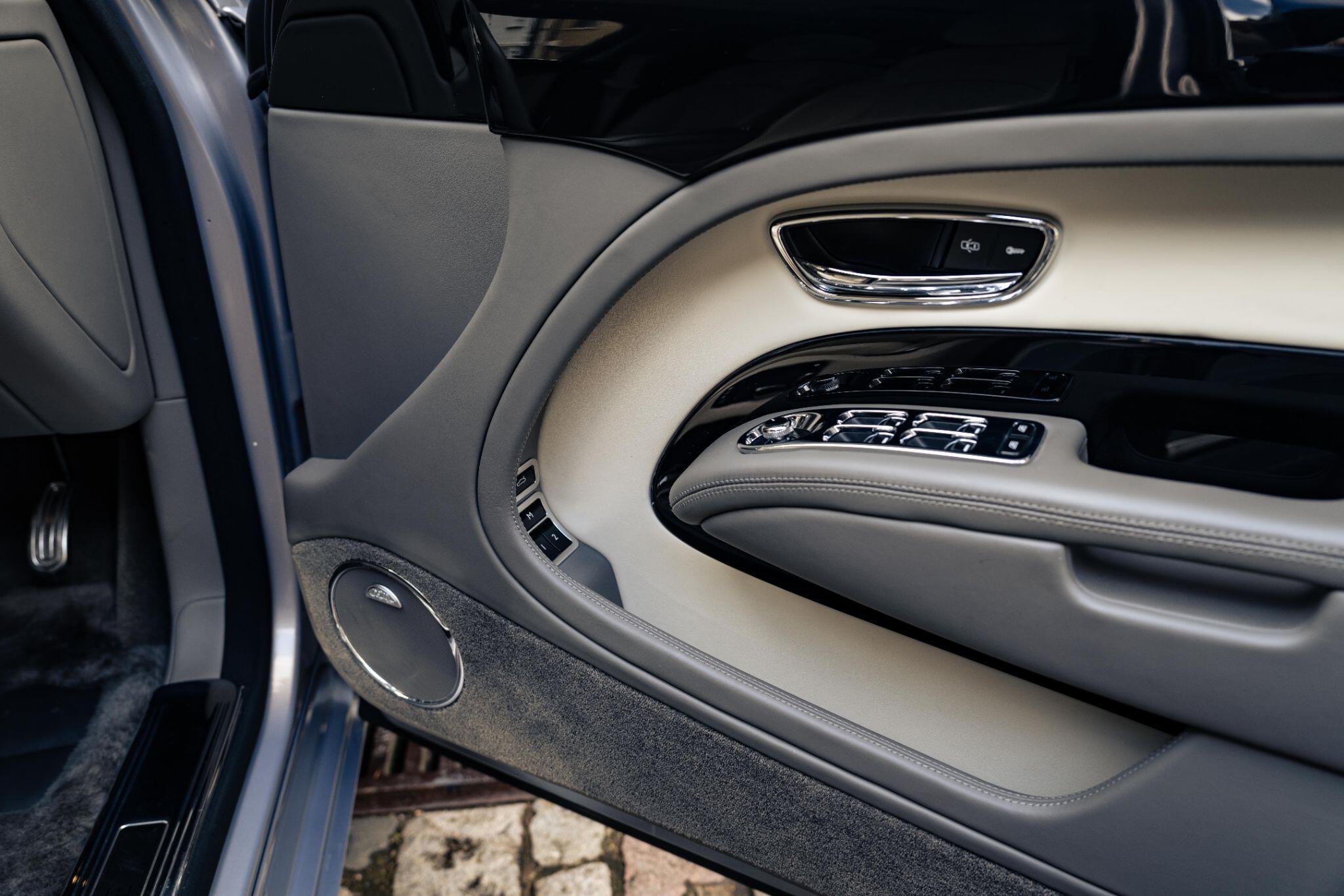 Bentley Mulsanne view 38