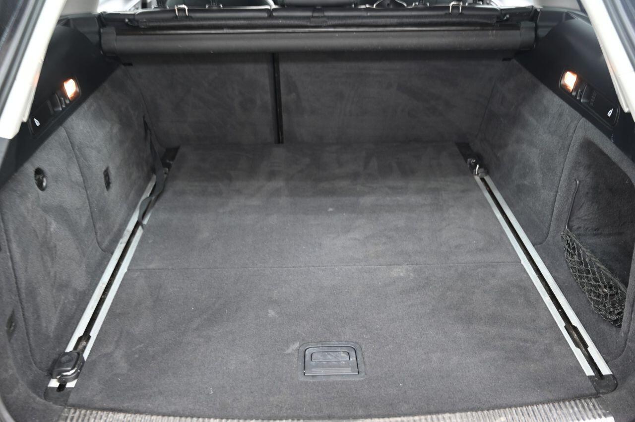 Audi A6 Avant view 8