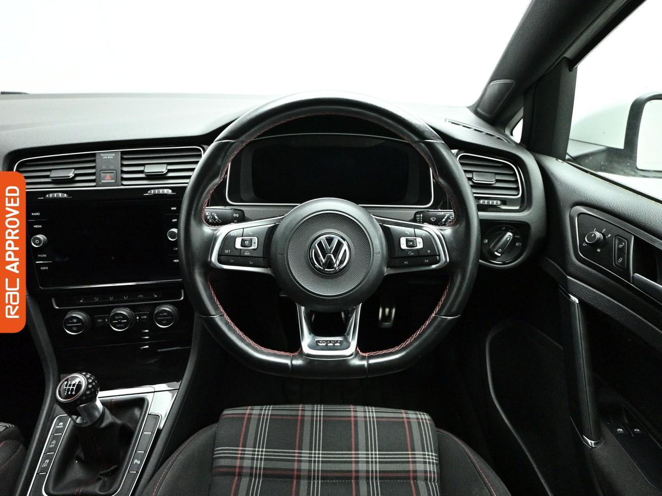 Volkswagen Golf view 9