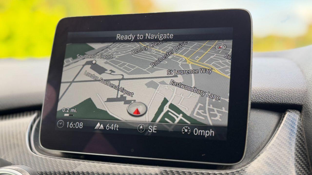 Mercedes-Benz B Class view 23