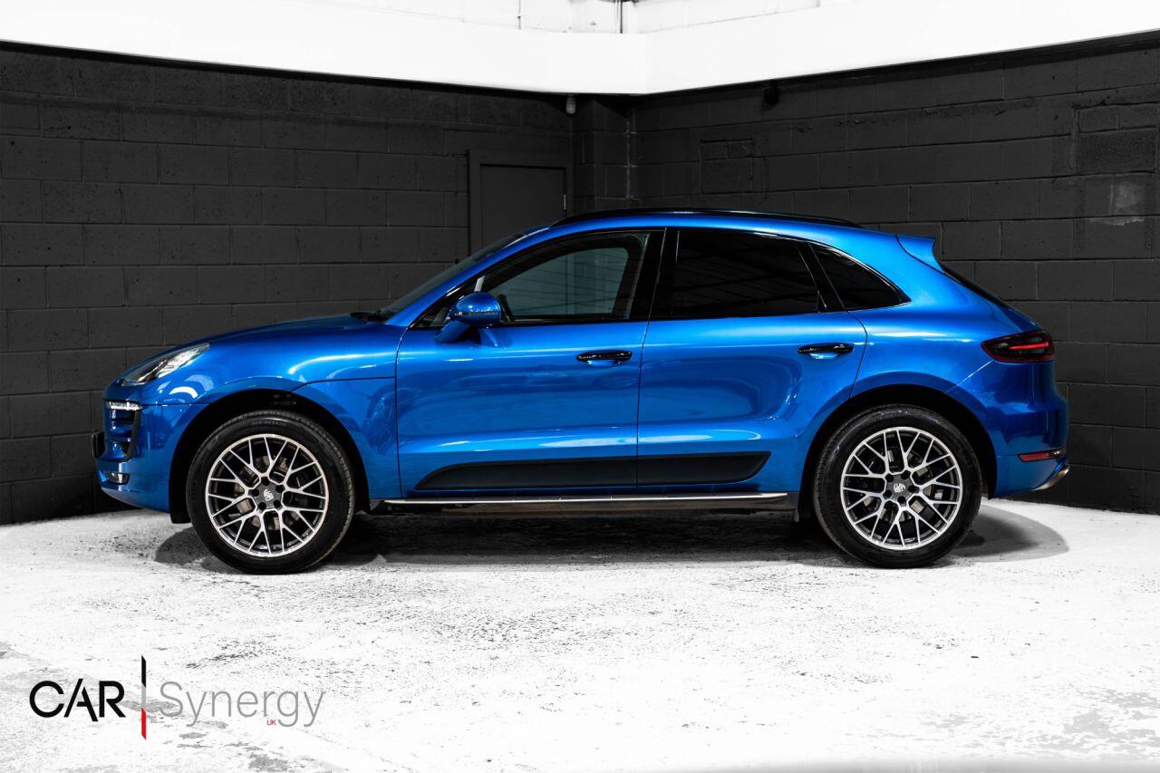 Porsche Macan view 4