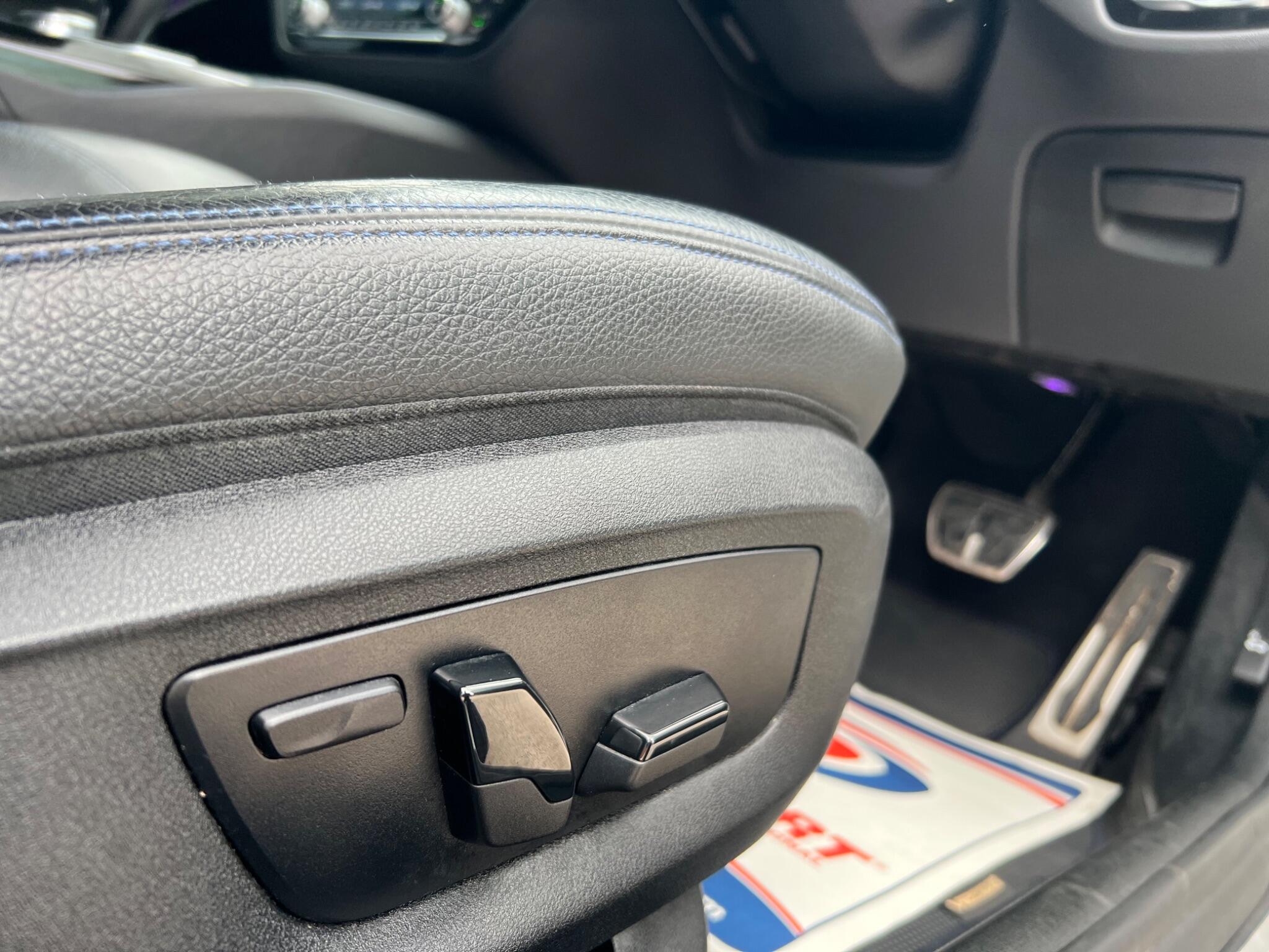 BMW 5 Series view 12