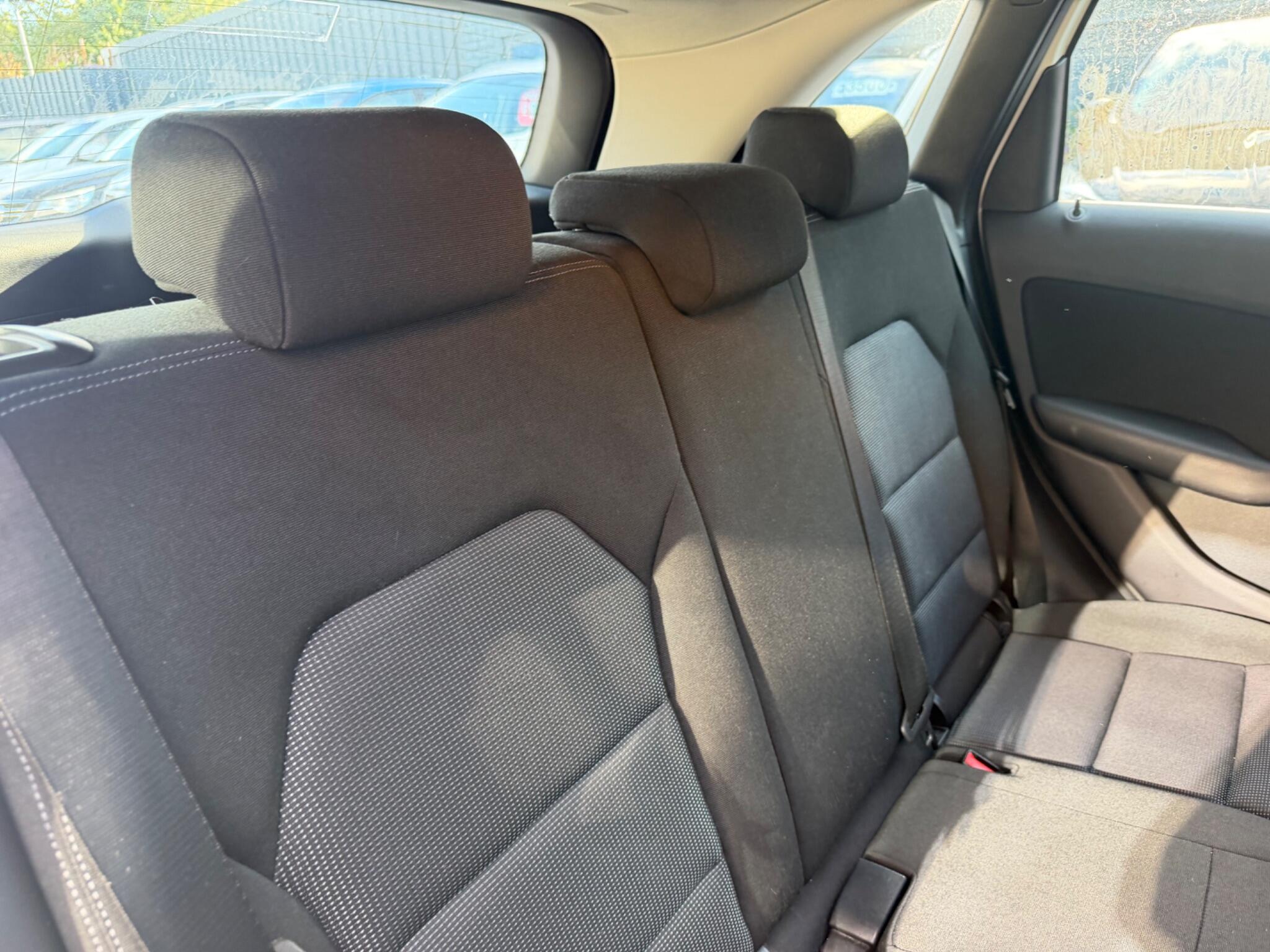 Mercedes-Benz B-Class view 22