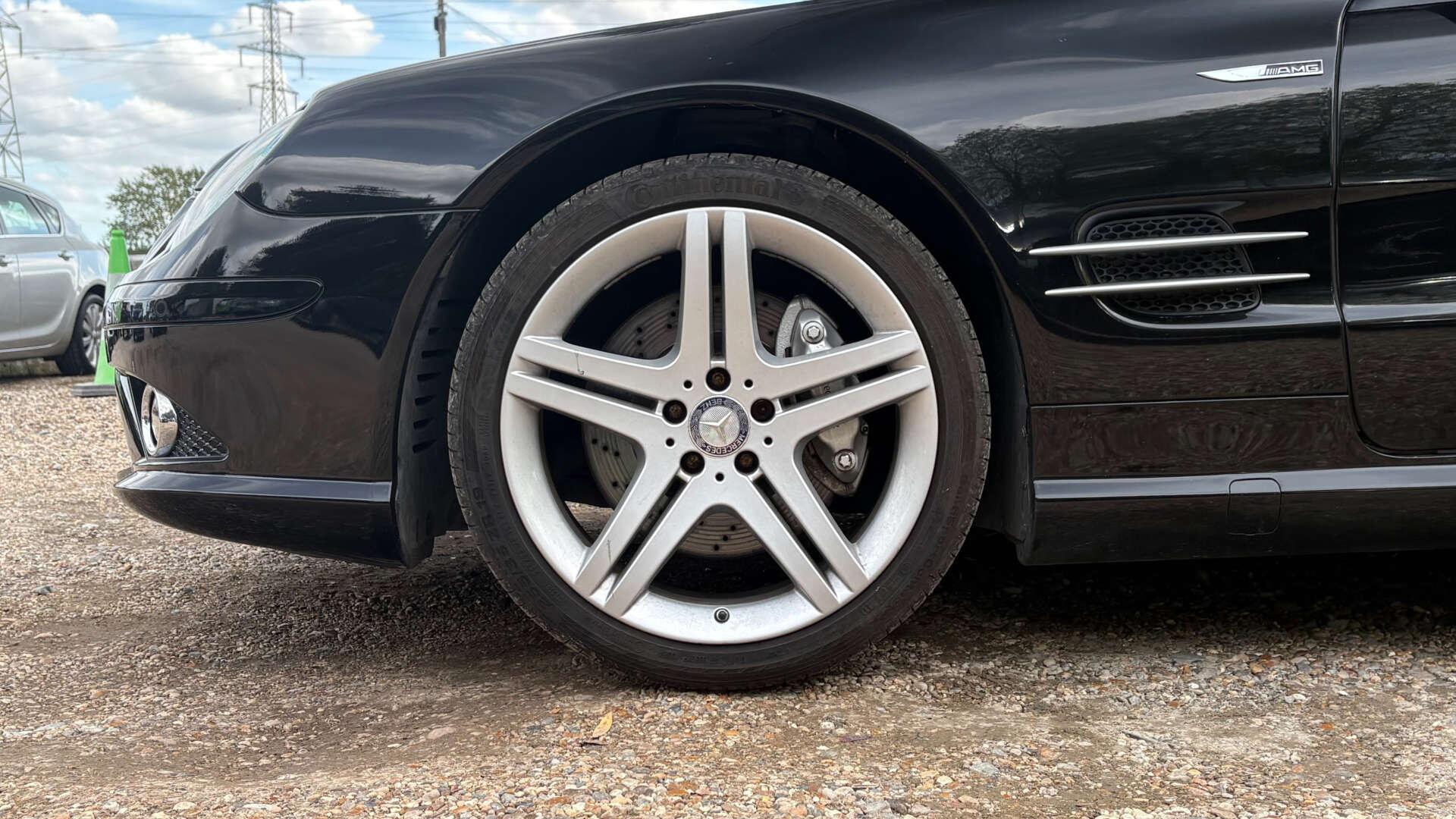 Mercedes-Benz SL view 46