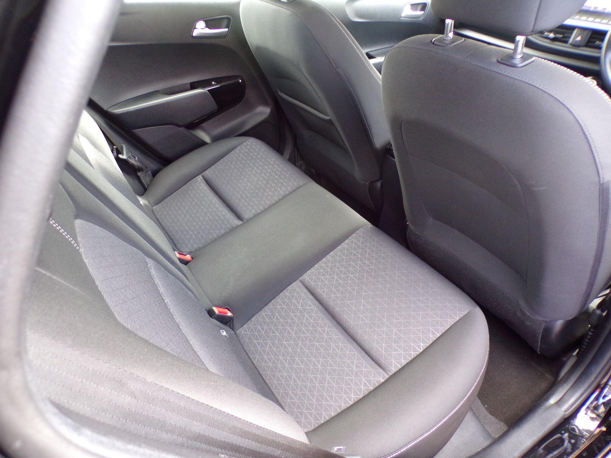 Kia Picanto view 12