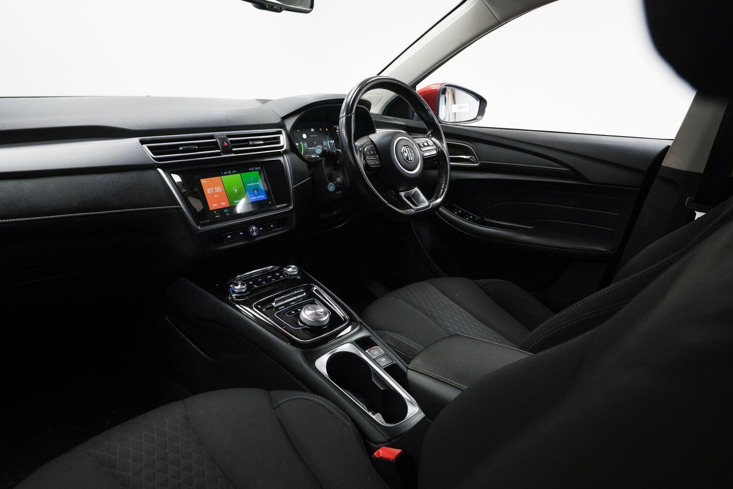 MG MG5 view 22