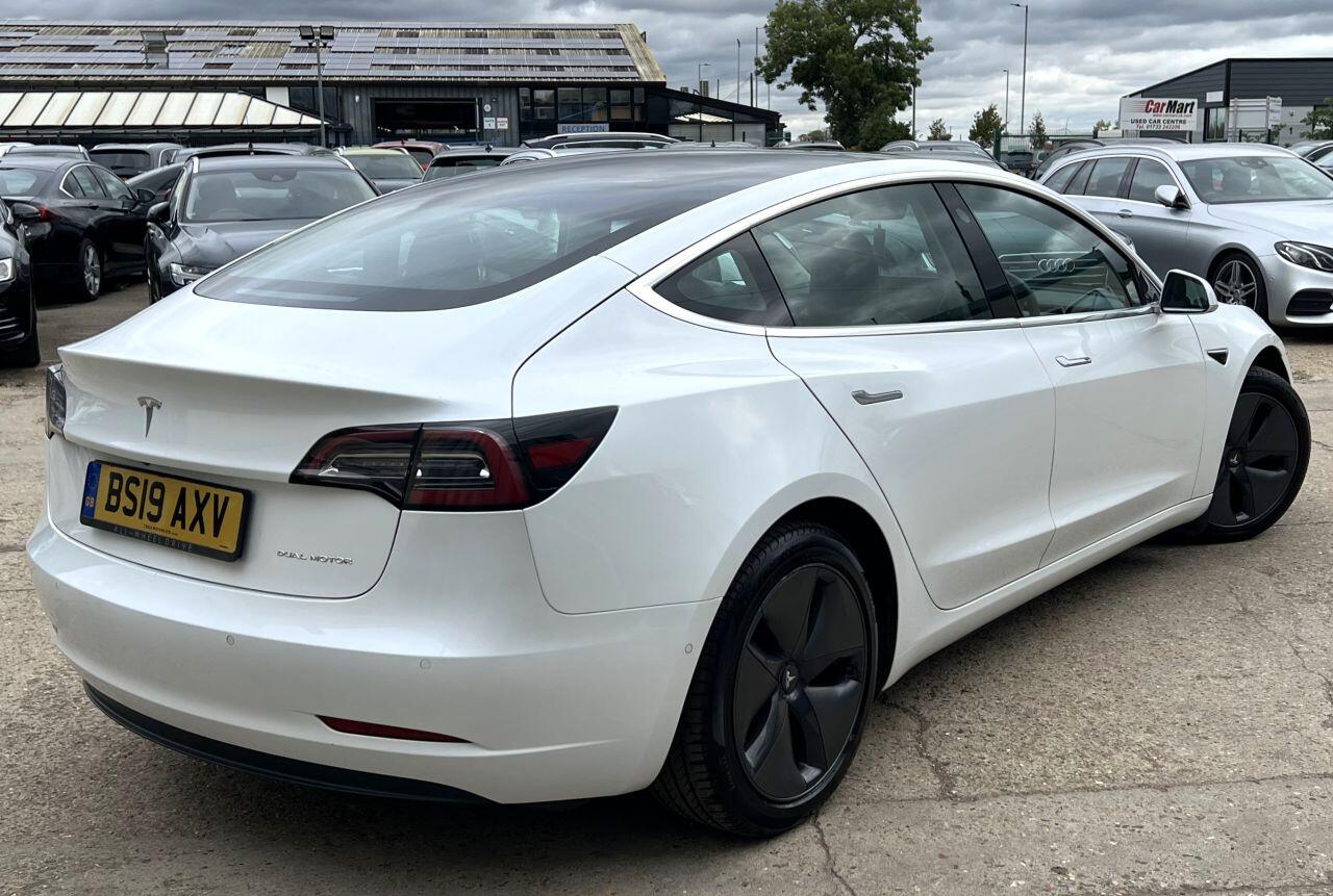 Tesla Model 3 view 4