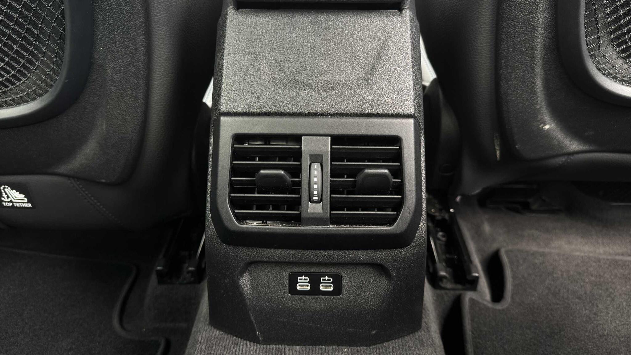 BMW 2 Series view 9