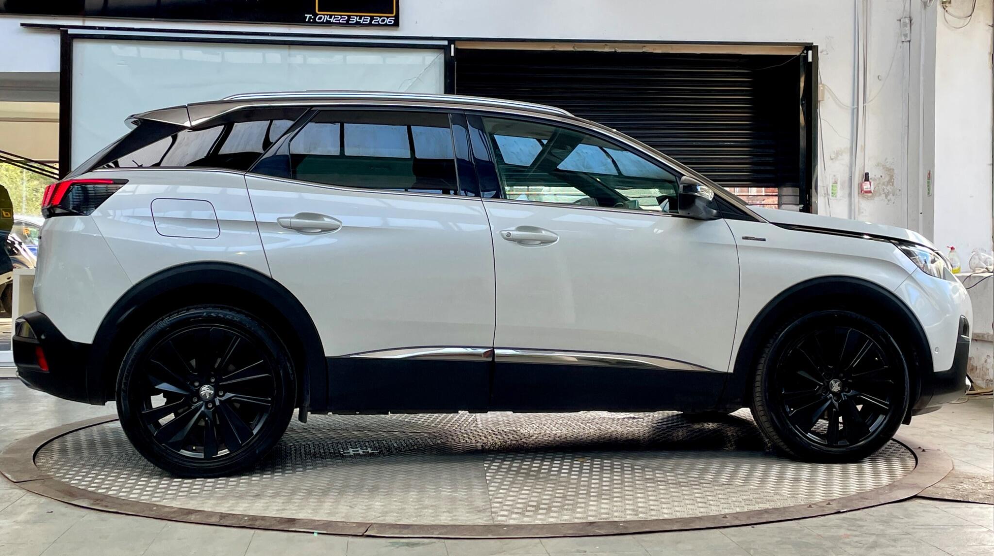 Peugeot 3008 view 18