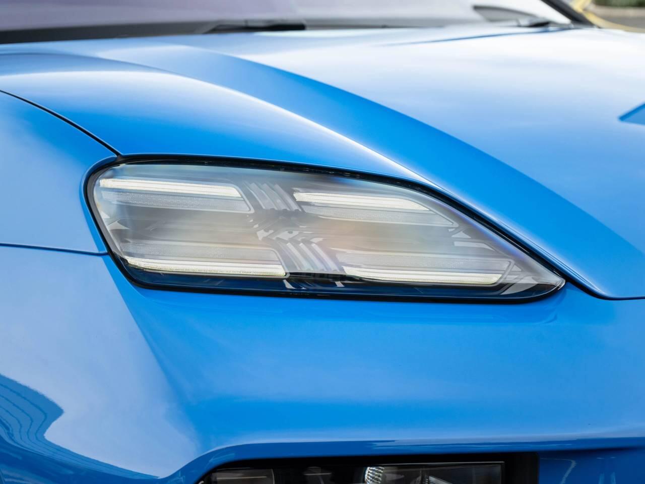 Porsche Macan view 17