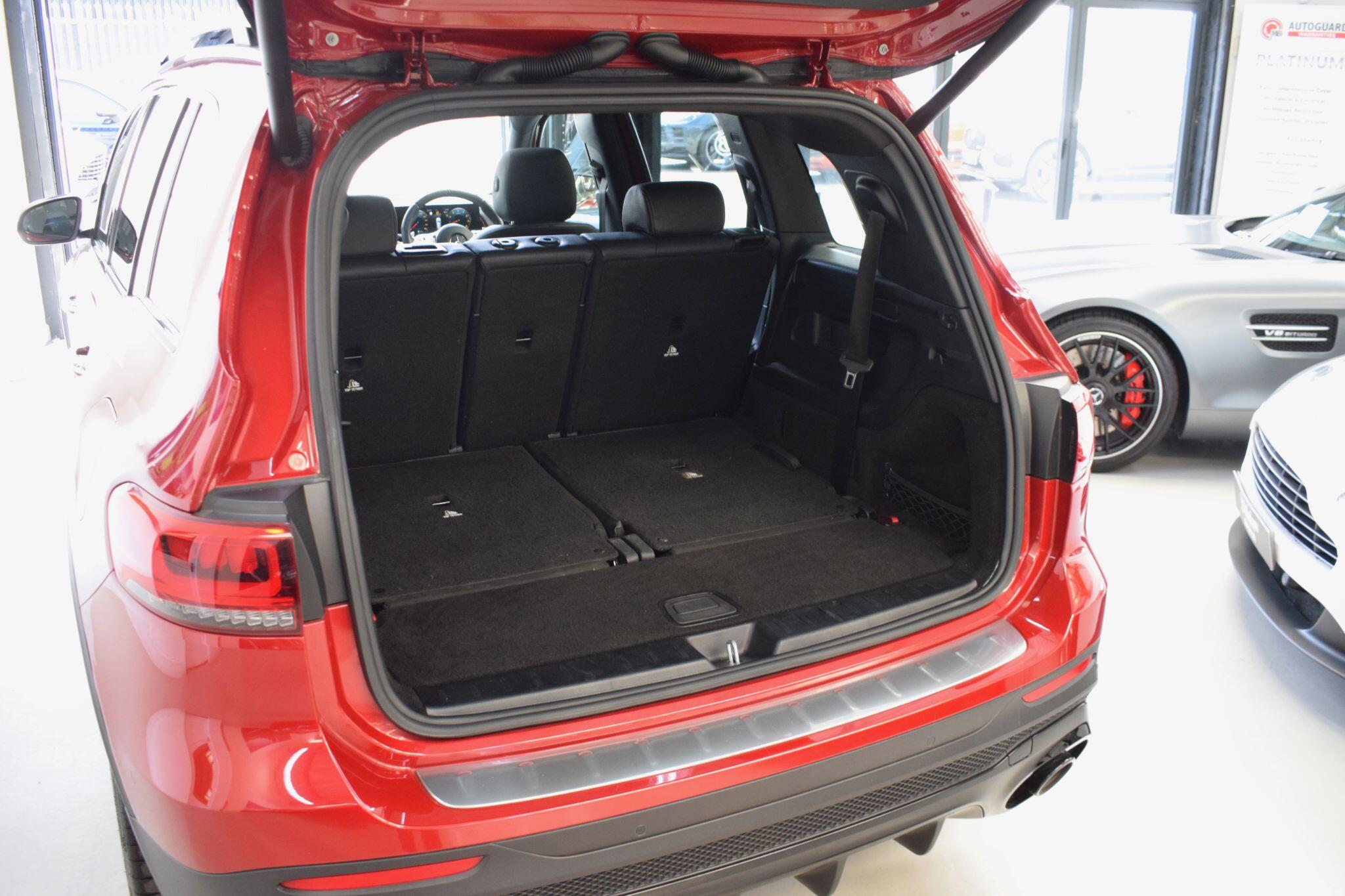 Mercedes-Benz GLB view 34