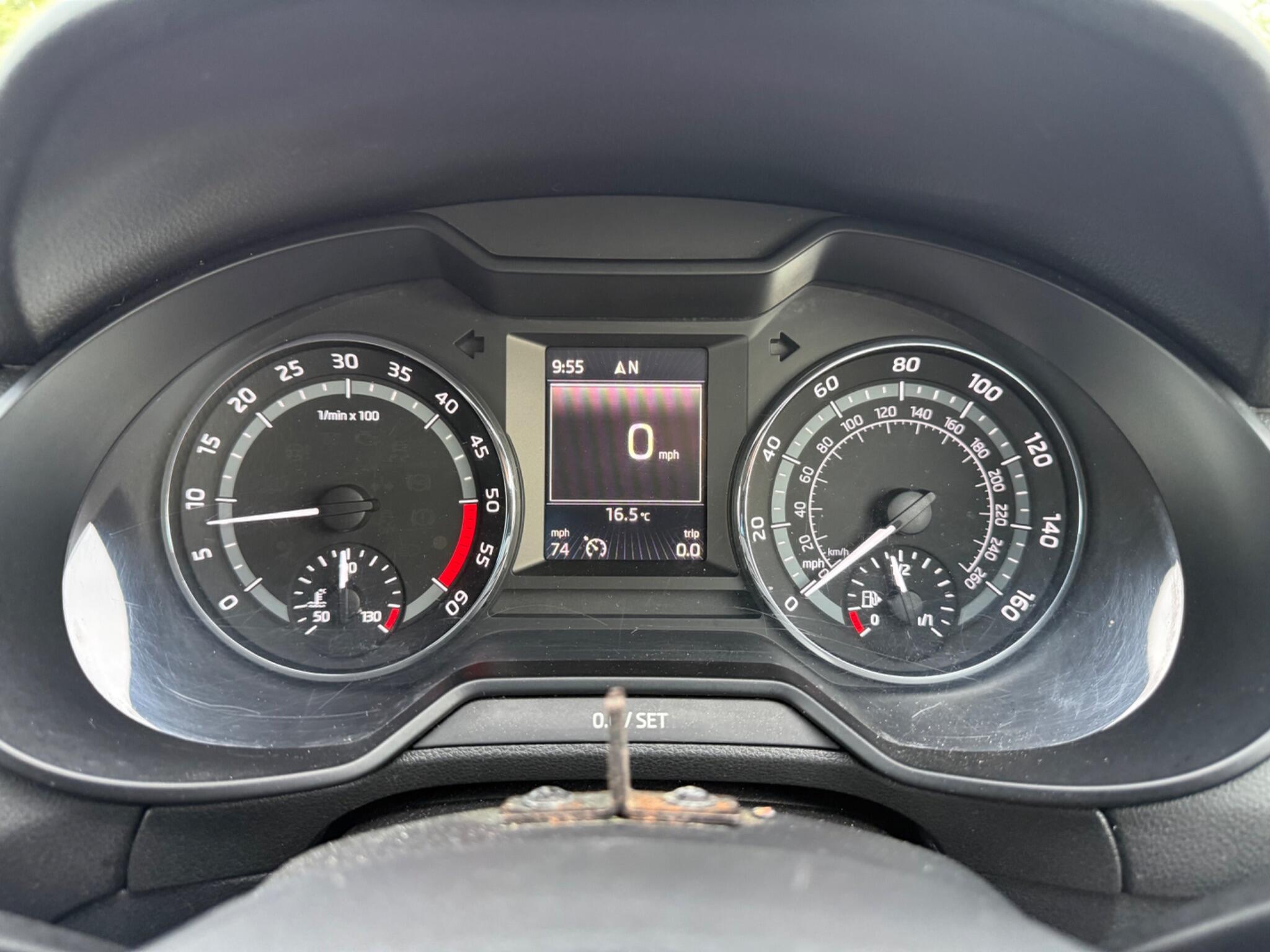 Skoda Octavia 2.0 TDI Scout 4WD Euro 6 (s/s) 5dr — photo 24 of 50