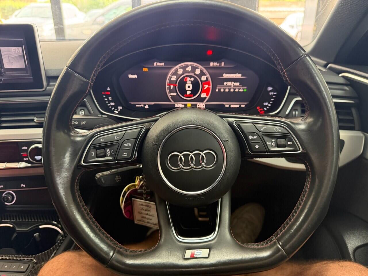 Audi S4 view 22