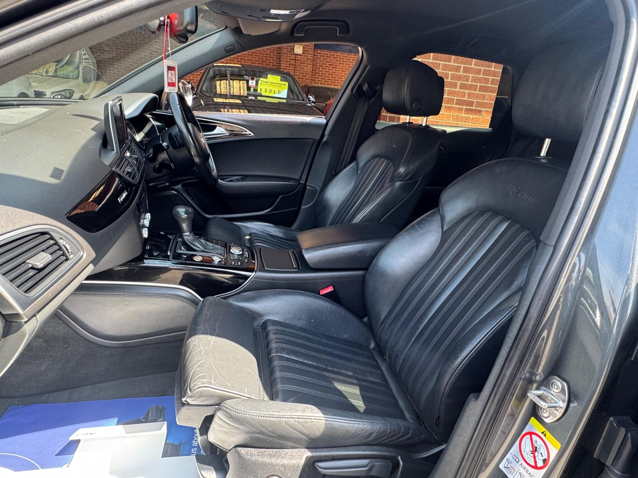 Audi A6 Avant view 7